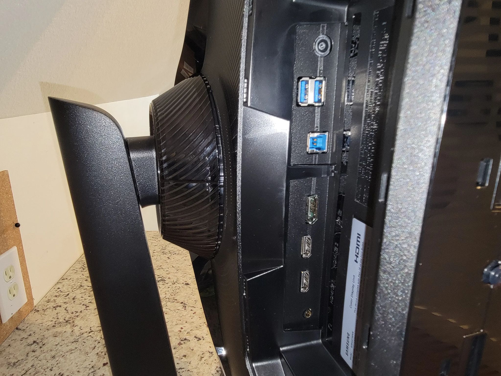 4k 144hz Samsung G7 28" Flat Monitor
