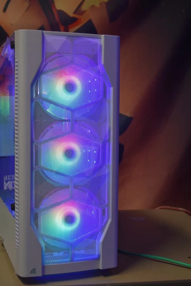 Gaming pc Intel I 5 9400 GPU RX 6600 8 GB 1 TB NVME 32Gb RGB ram 700 Watt PSU