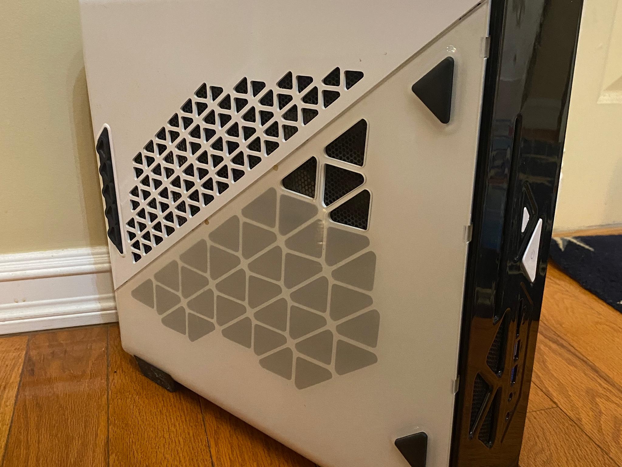 IBuyPower Mini Itx case with PSU and Accessories