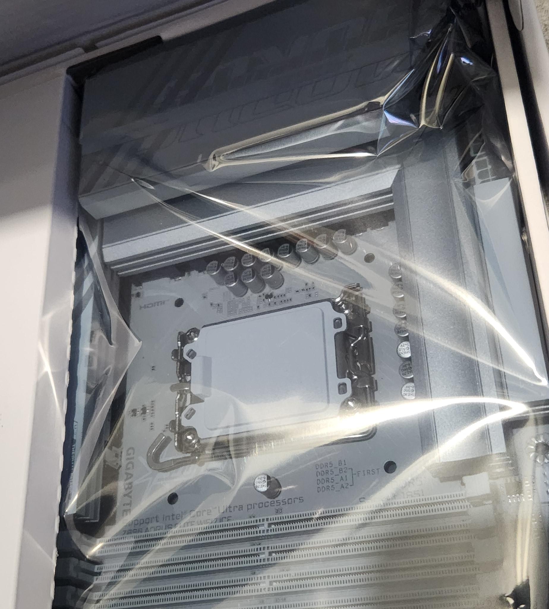 Gigabyte Z890 AORUS ELITE WIFI7 ICE