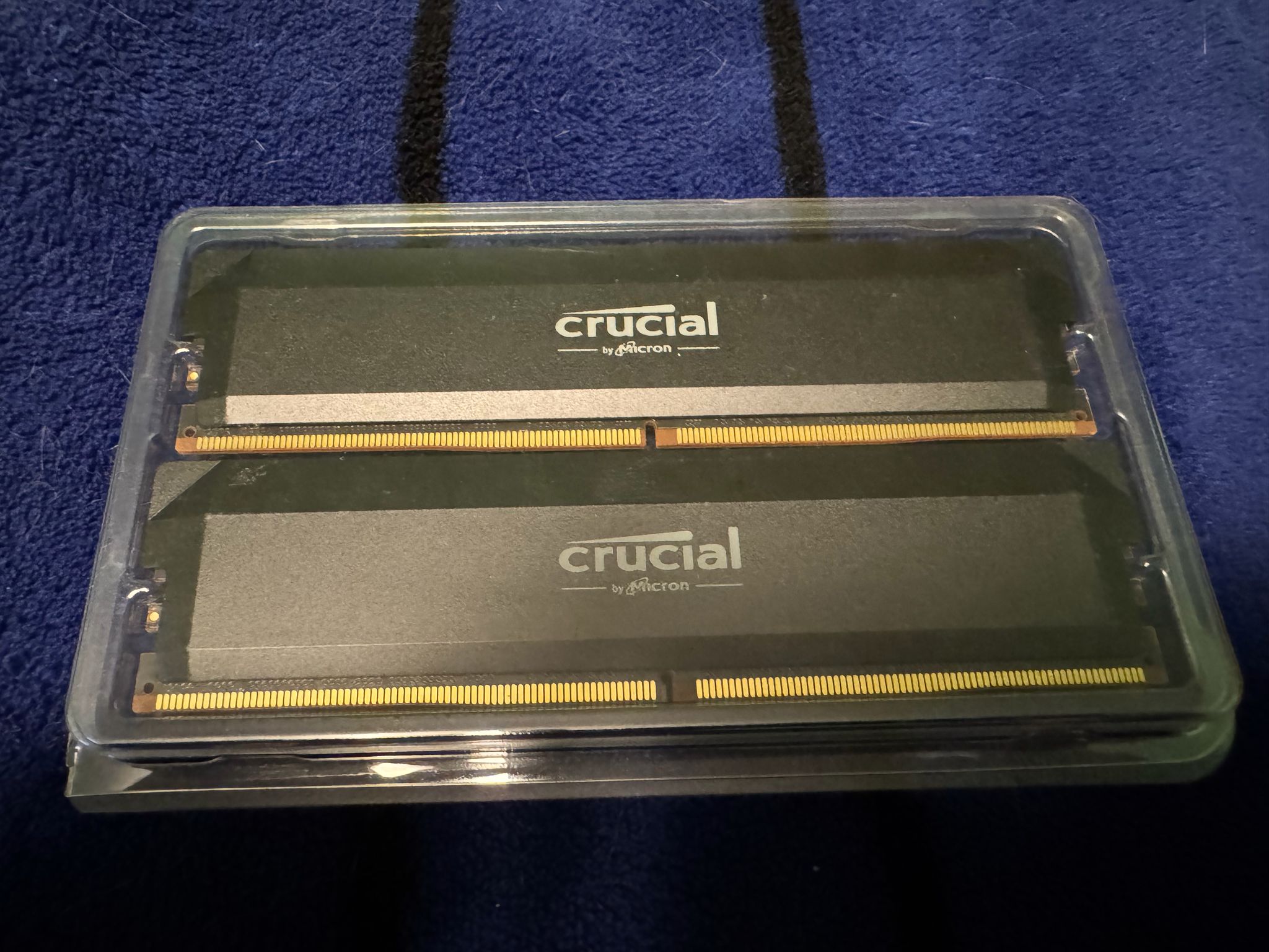 Crucial Pro DDR5 RAM 64GB Kit (2x32GB) 6000MHz CL40 - Black CP2K32G60C40U5B