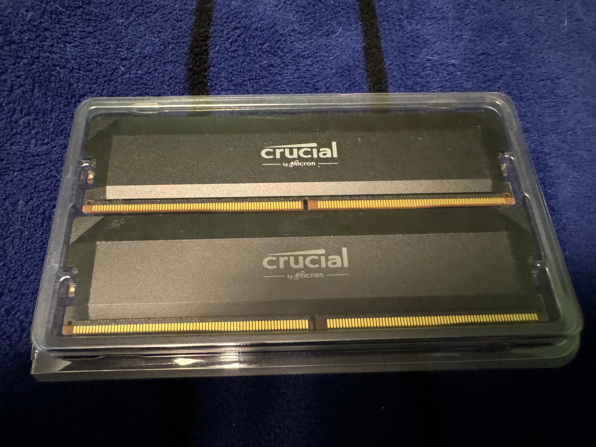 Crucial Pro DDR5 RAM 64GB Kit (2x32GB) 6000MHz CL40 - Black CP2K32G60C40U5B