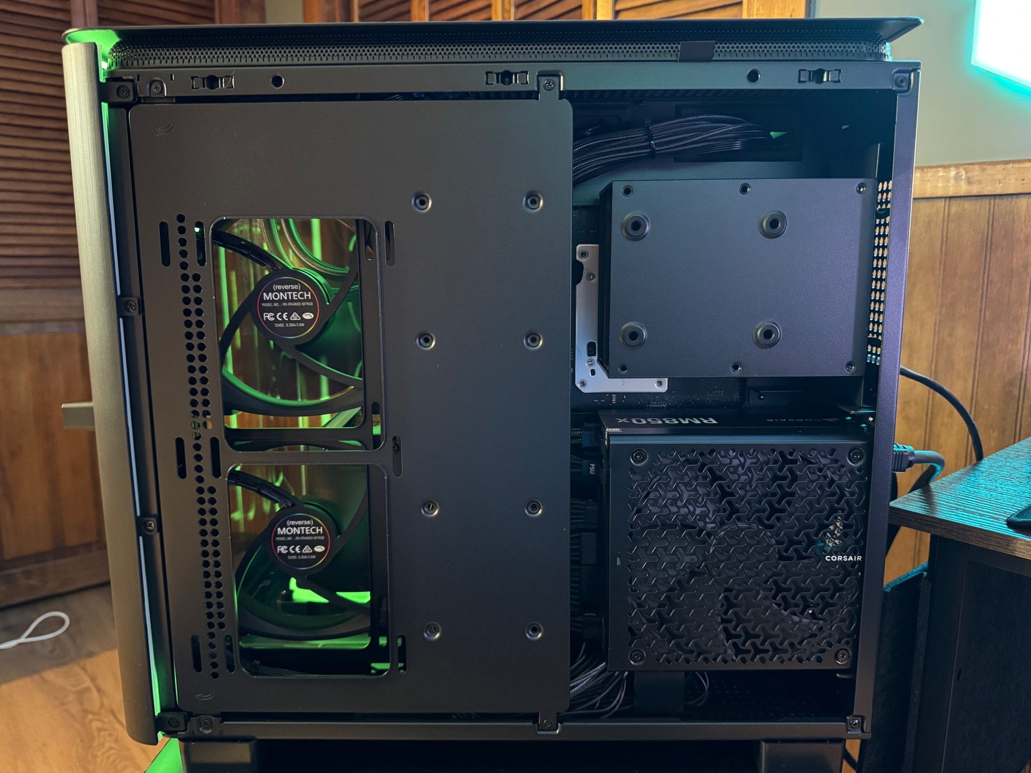 Custom Gaming PC MSI Vanguard 5070ti 16GB, Ryzen 7800x3d, MSI X870 Motherboard, 32GB DDR5. 1440p 4k