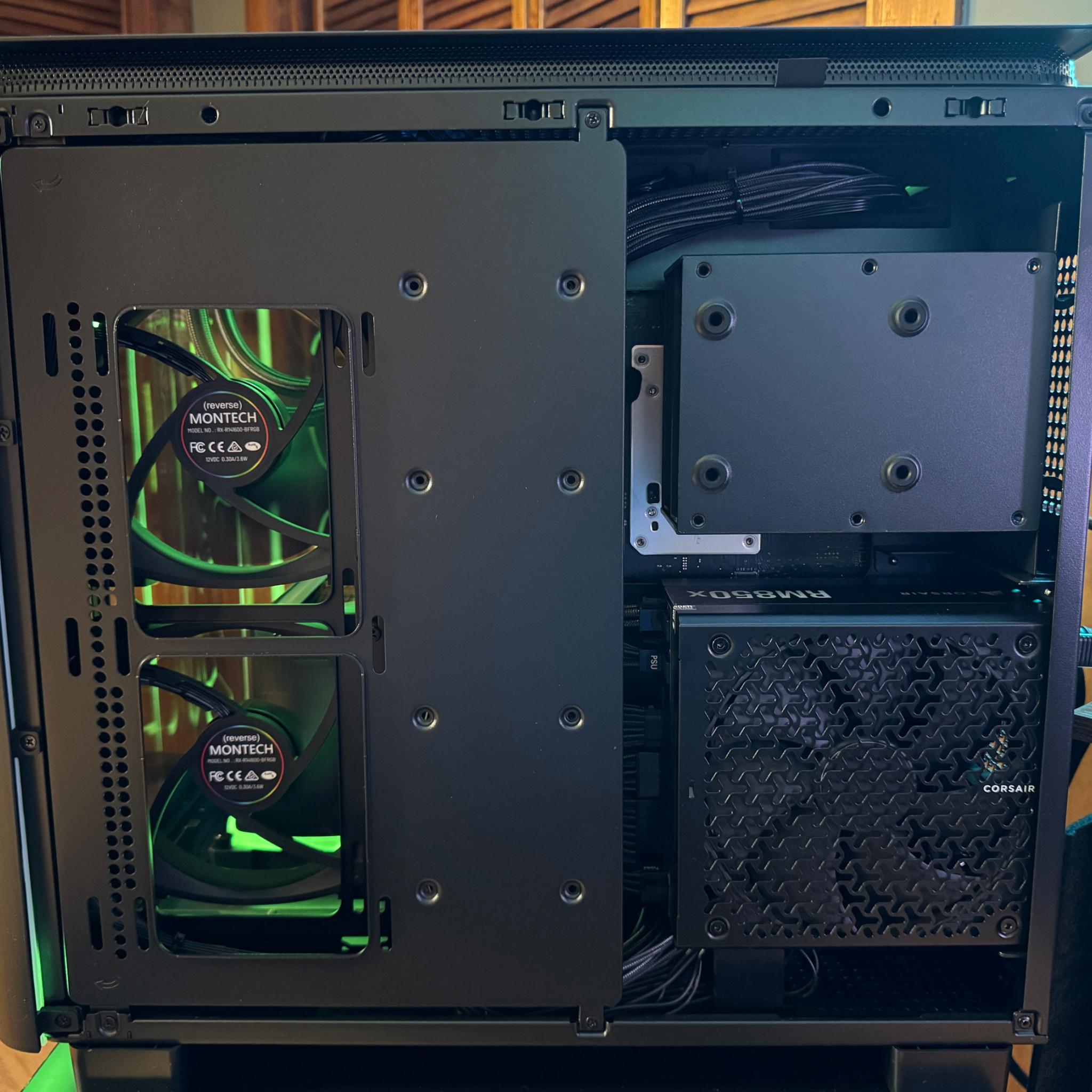Custom Gaming PC MSI Vanguard 5070ti 16GB, Ryzen 7800x3d, MSI X870 Motherboard, 32GB DDR5. 1440p 4k