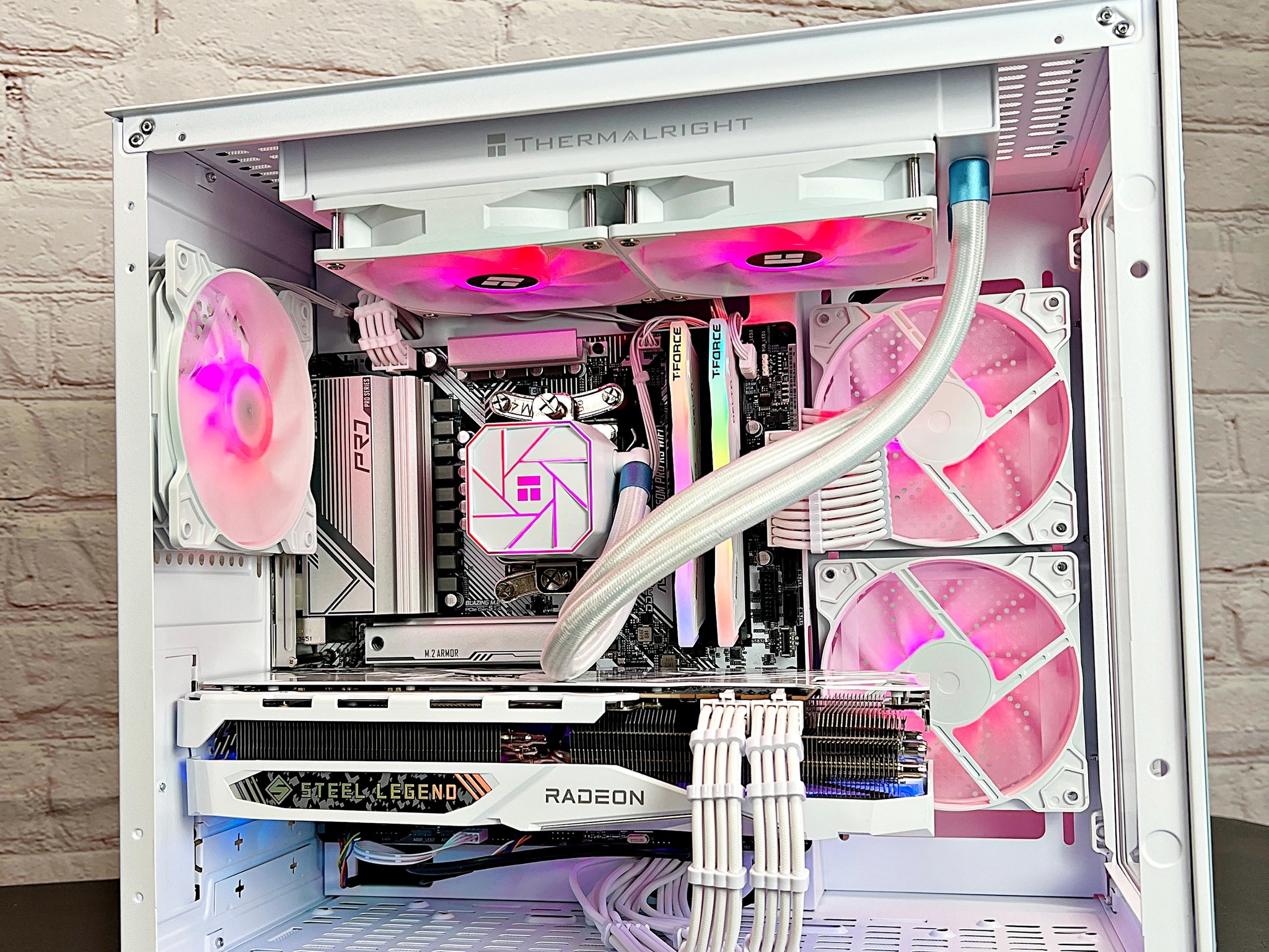 Liquid Cooled Ryzen 5 7500F RX 7800 XT 32GB DDR5 RAM 1TB M.2 WIFI 6E Win 11 Gaming PC