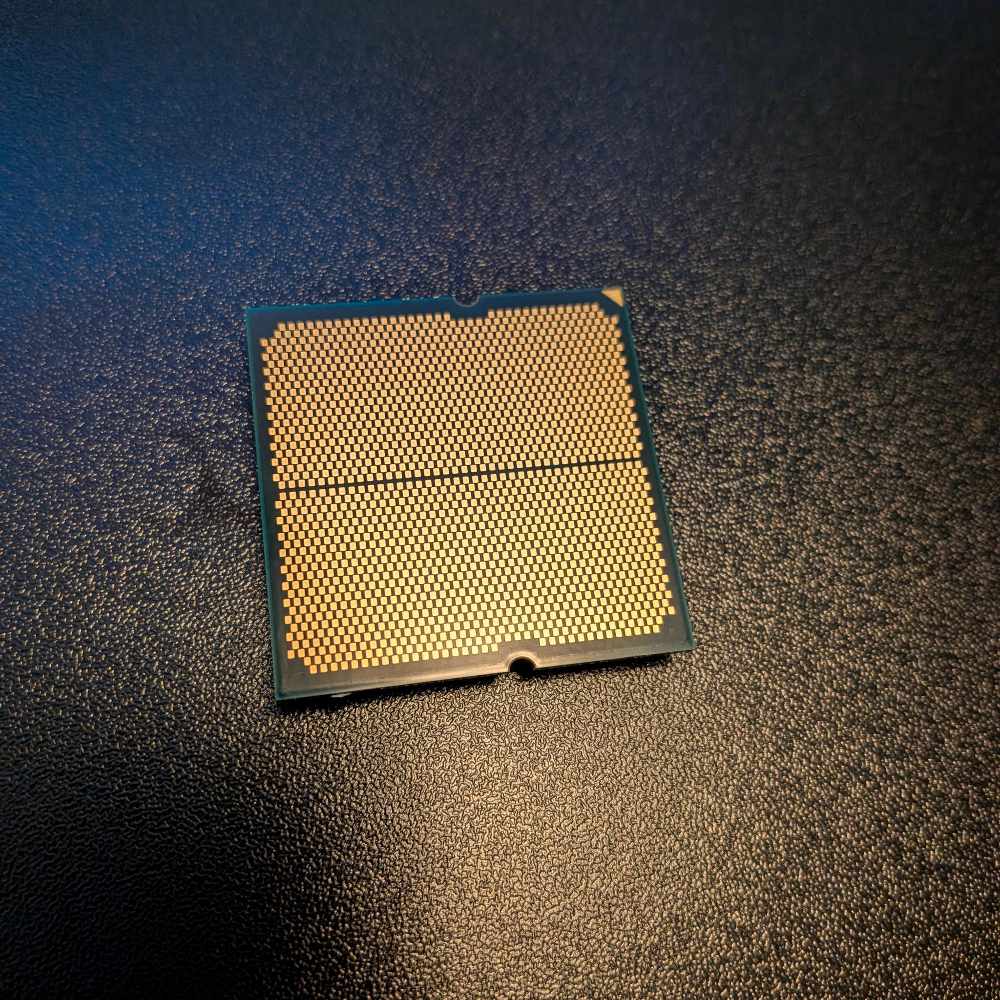 AMD Ryzen 9 7900X