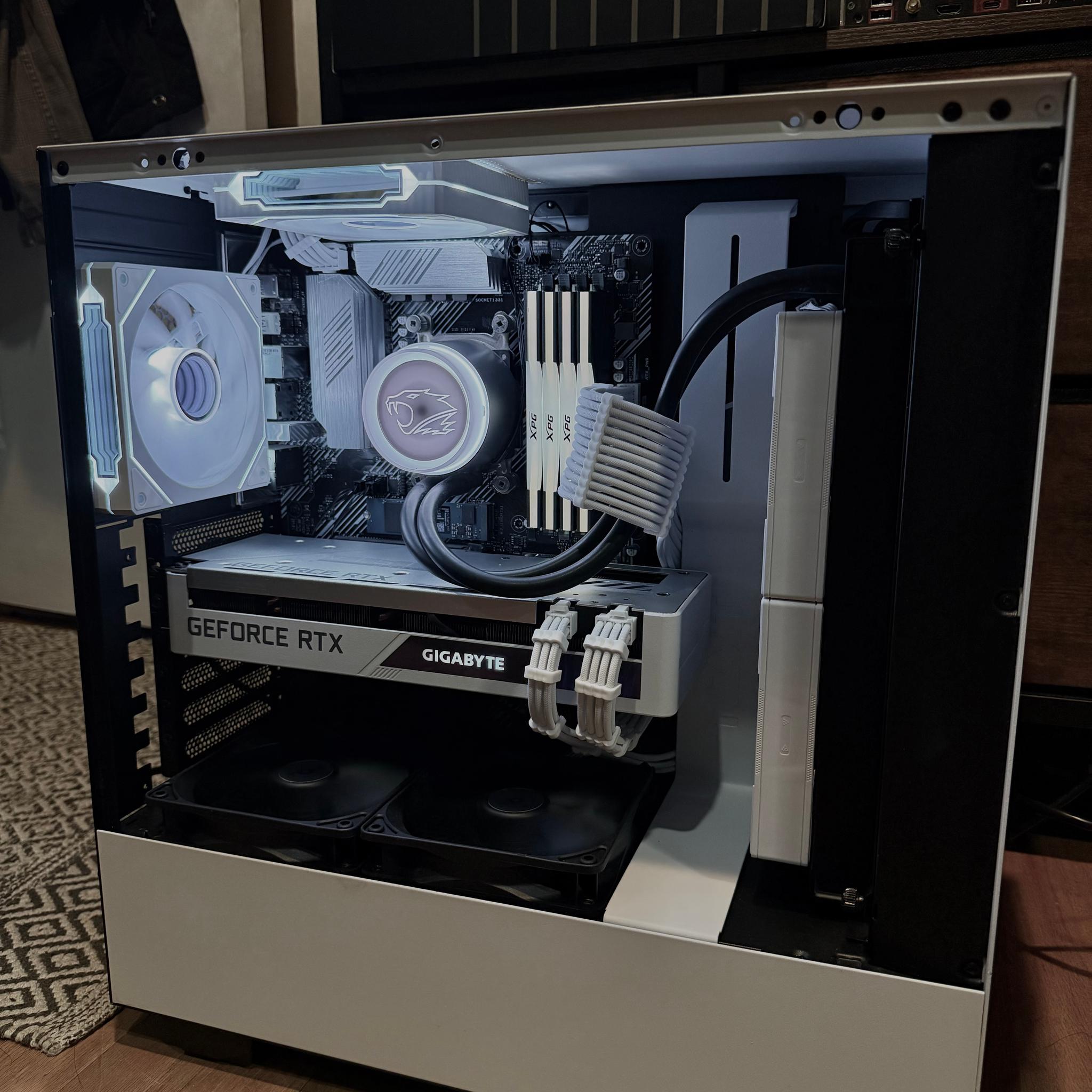 🚀WHITE RTX 3070 GAMING PC  Ryzen 7 5800X • 32GB RAM • 1TB NVMe SSD 🚀