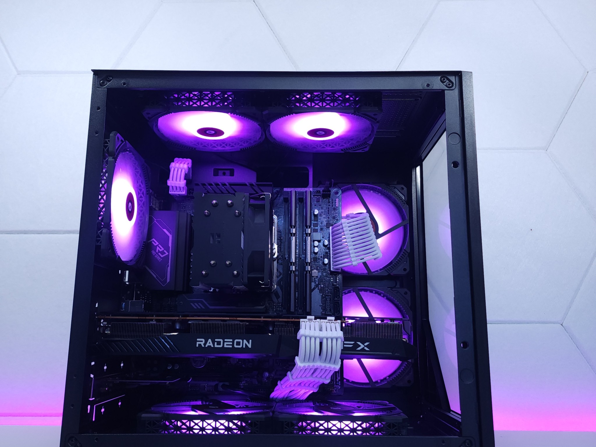 🖤💜RX 6700 | Core i5 12400F | 16GB 3200MHz | 1TB NVMe SSD