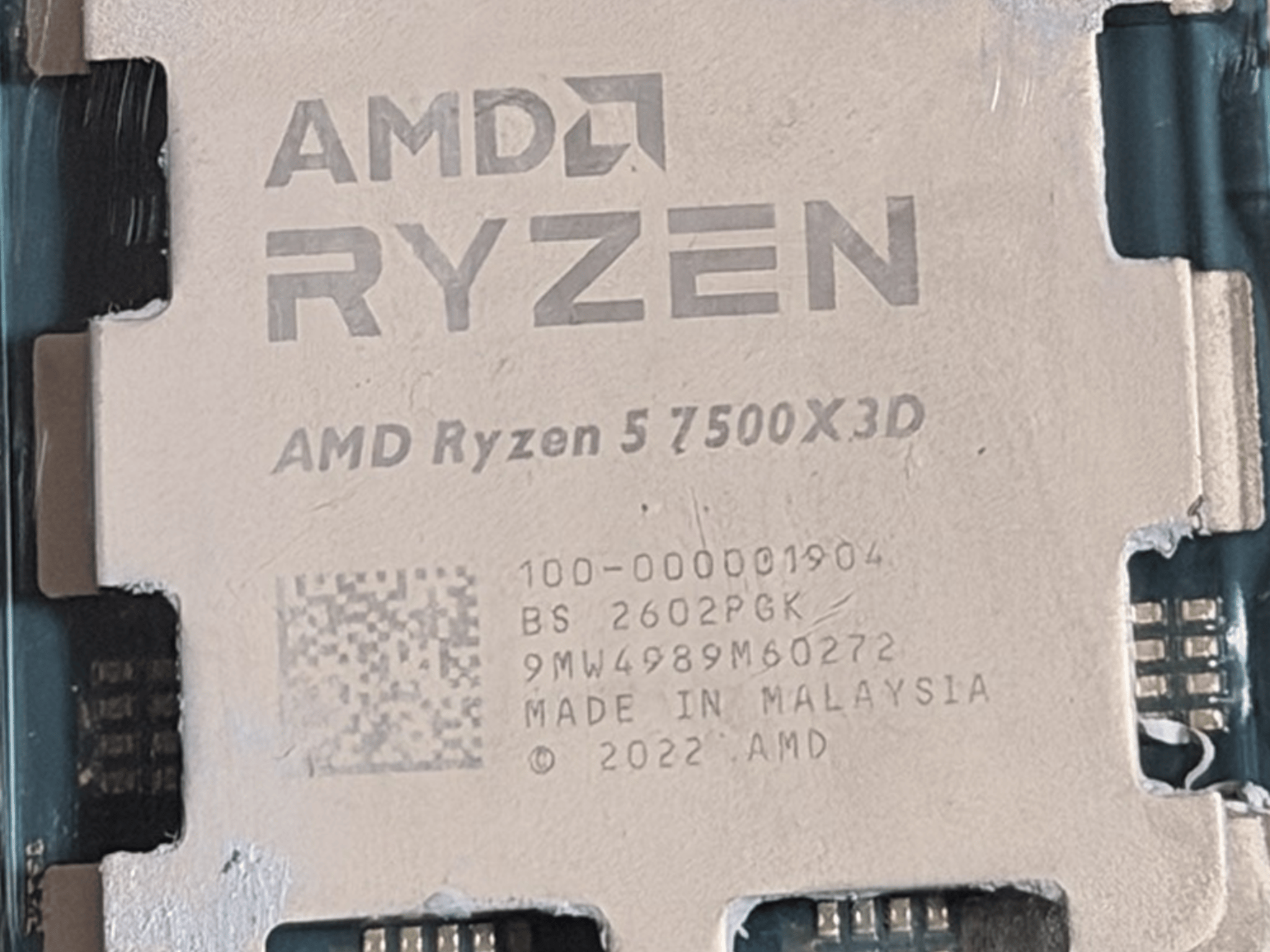 AMD Ryzen 5 7500X3D
