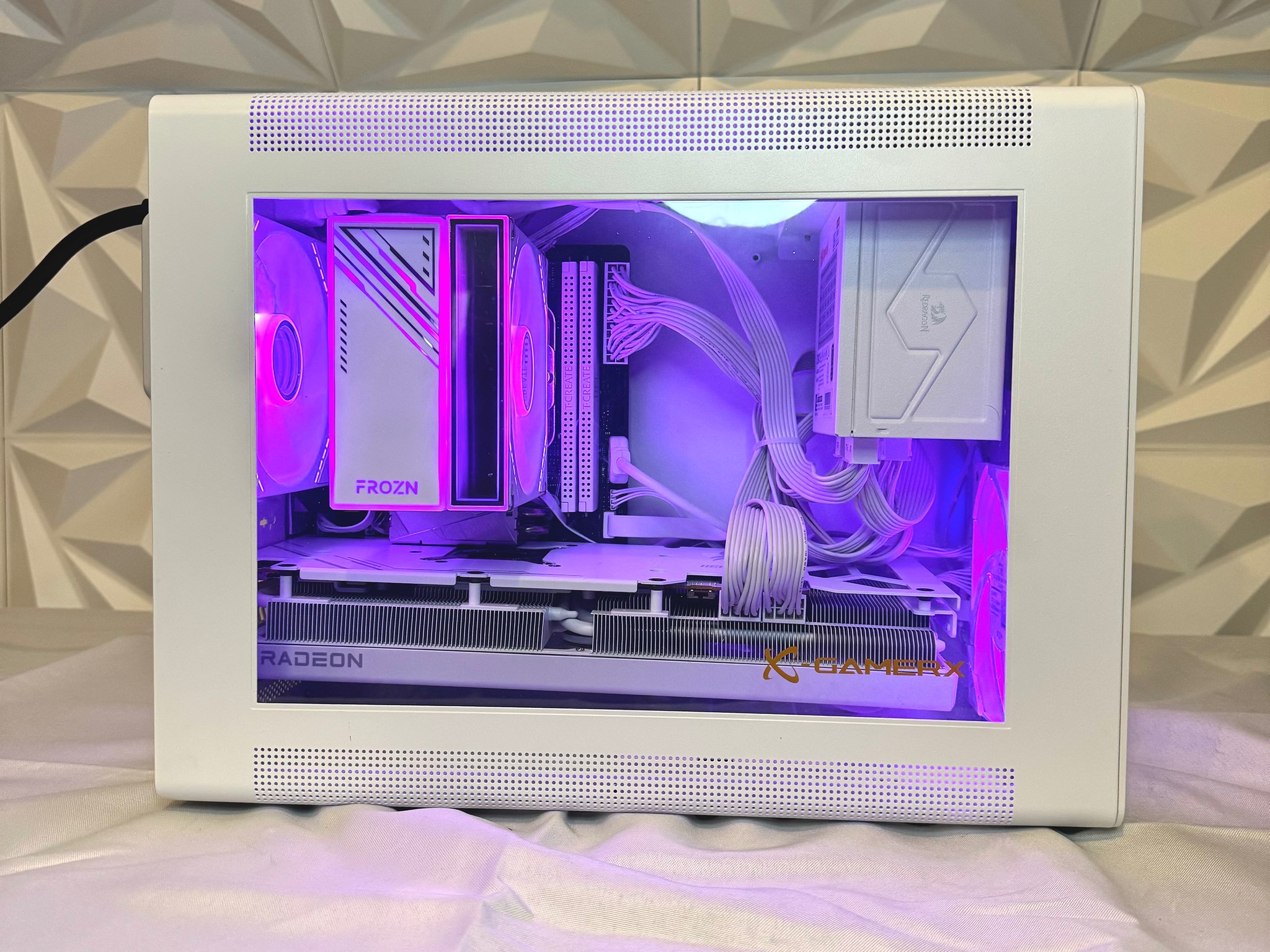 🐻‍❄️🐻‍❄️ | Mid-Range Gaming Pc | 7600, 7800xt, 32gb, 1tb