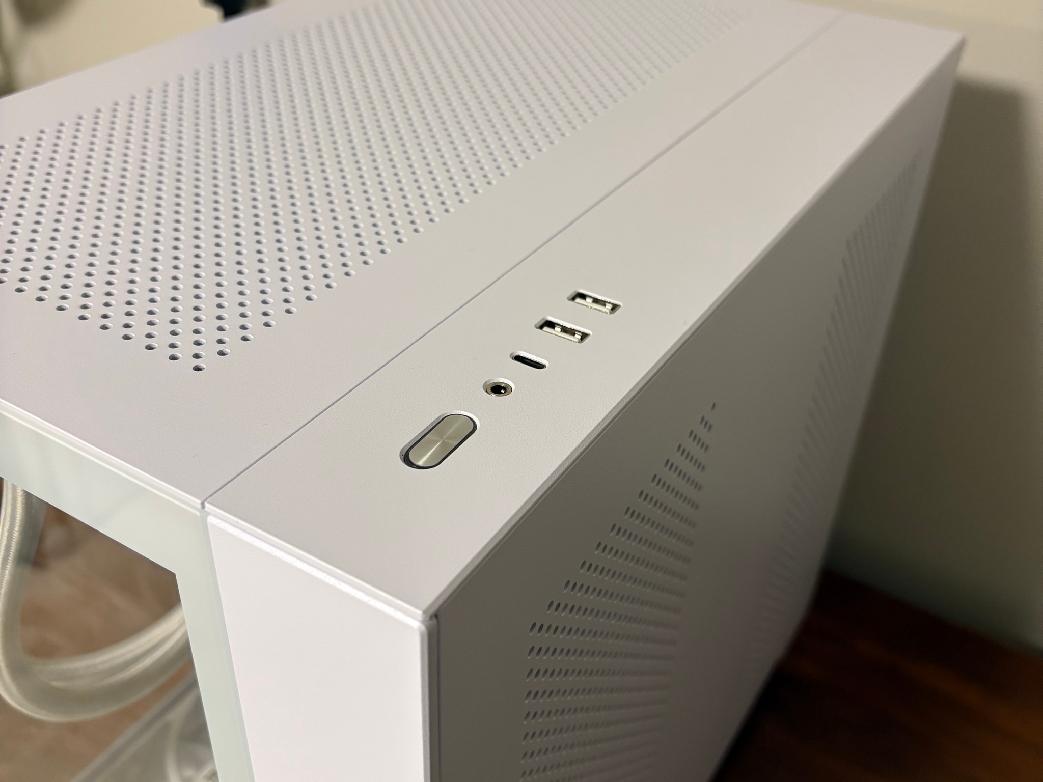 RTX 5080 | Ryzen 7 7800X3D | 64GB DDR5 | 2TB NVMe | 850W Gold | Lian Li O11 Dynamic Mini (White)