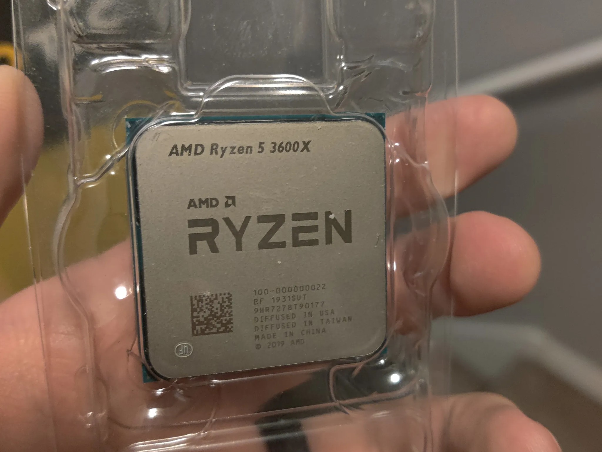 VERY GENTLY USED Ryzen 3600X (Never overclocked, only simple games)