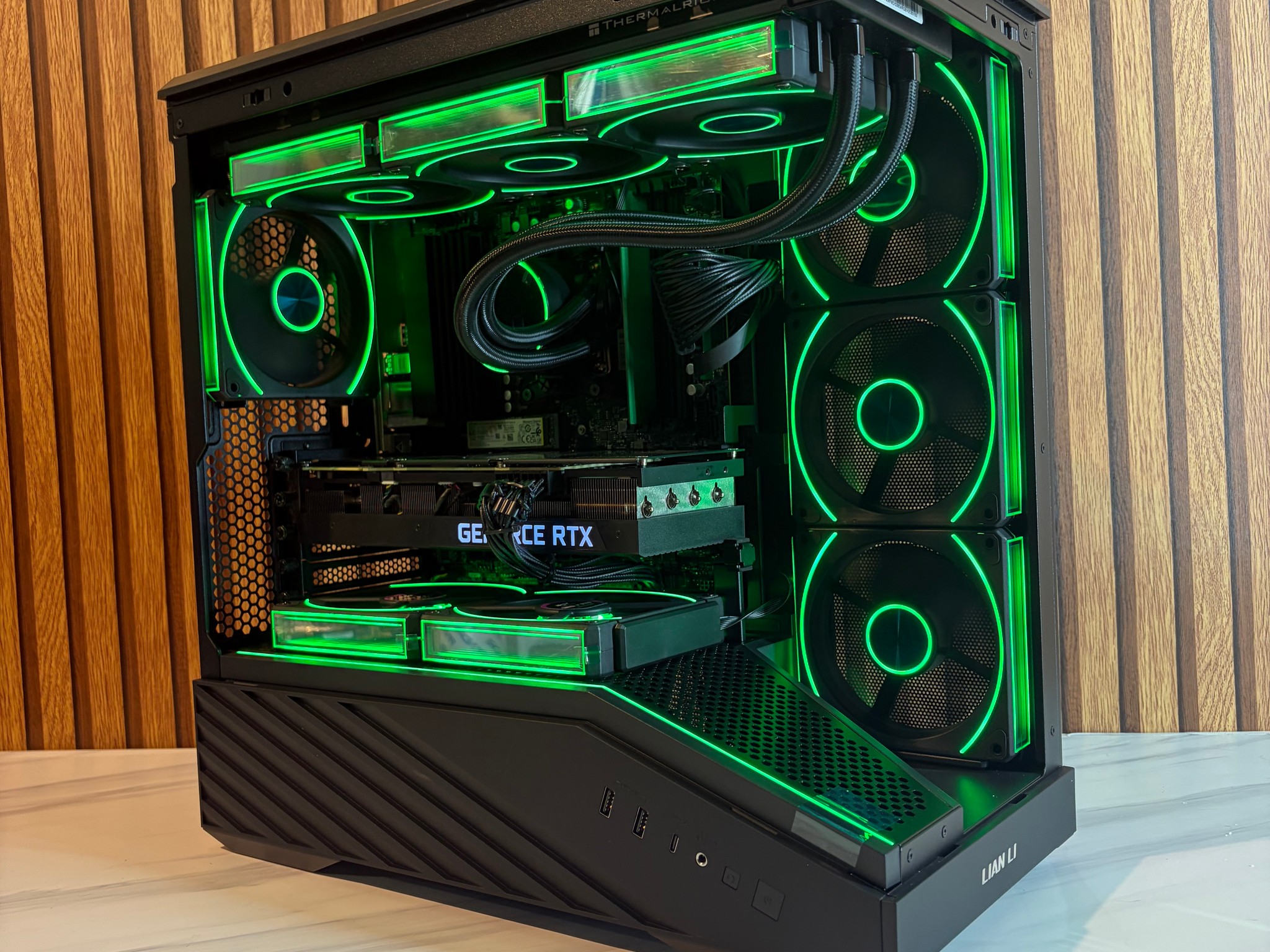 RTX 3090 24GB | RYZEN  7 7800X3D | 16GB DDR5 | 1TB NVME | 360MM AIO | 850W