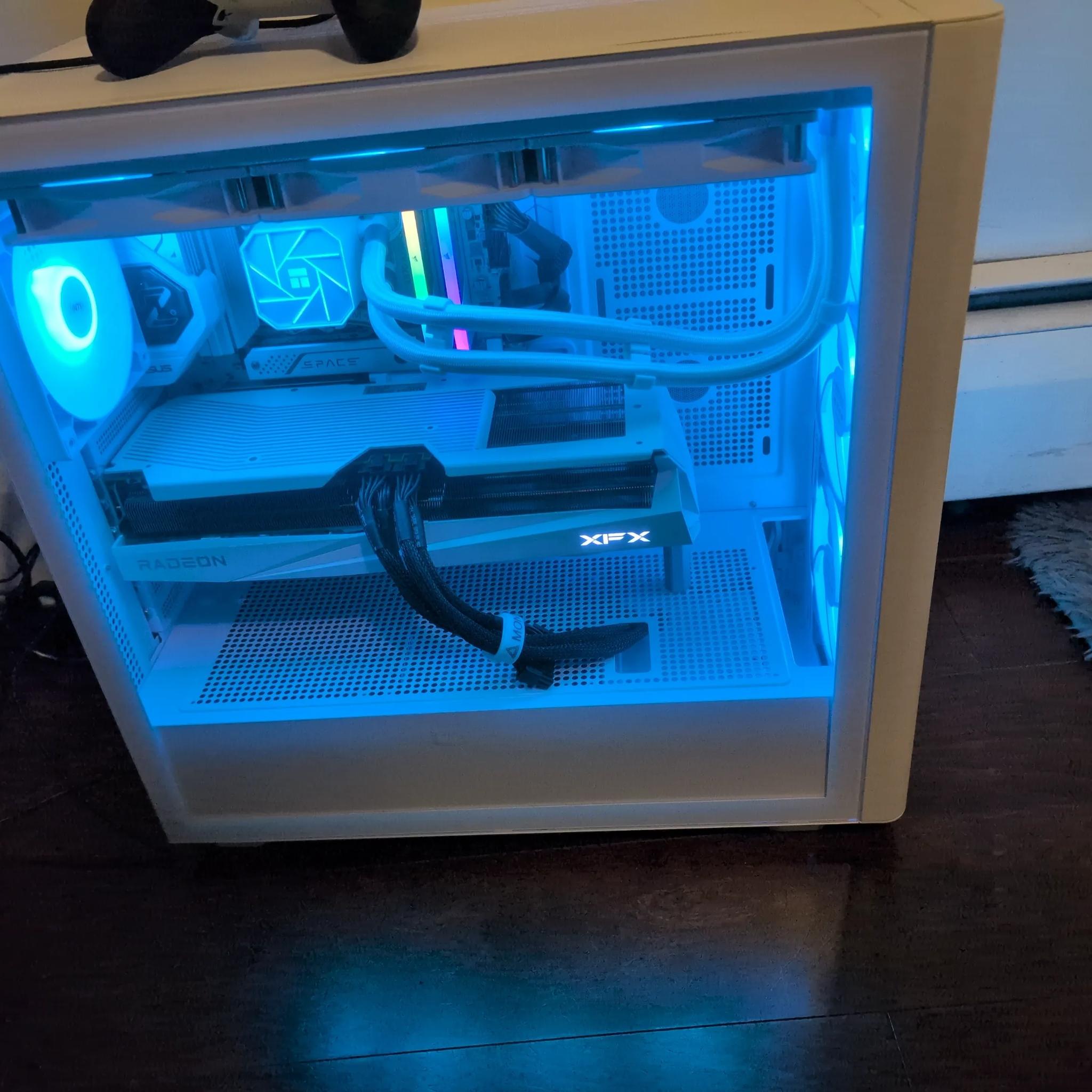 Brand new 9070xt build all white 7950x3d