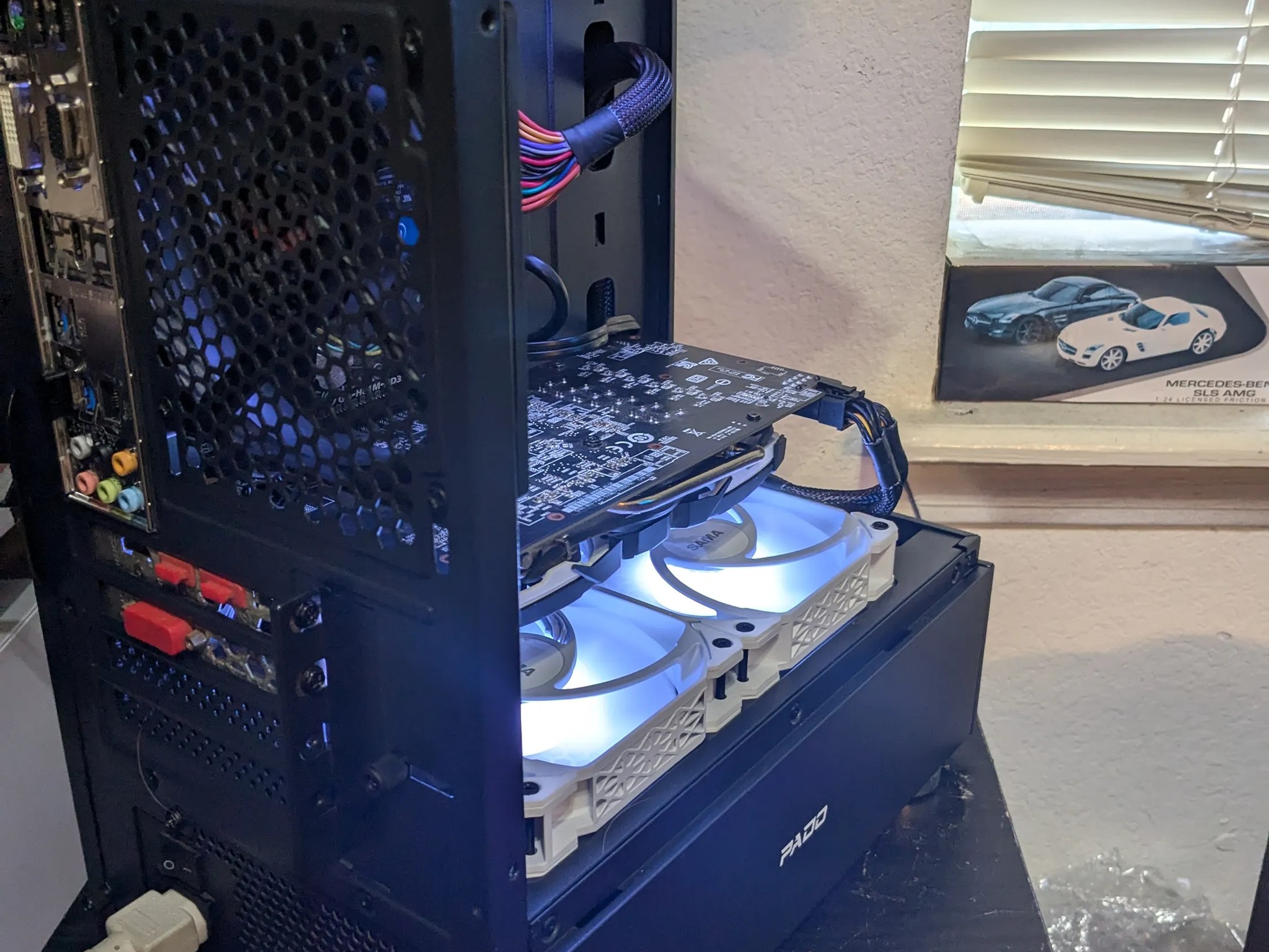 120 FPS Fortnite | 180 Day Warranty | i7-4770, 16GB RAM, RX 580 4GB, 512GB SSD, Win10, Wifi, RGB