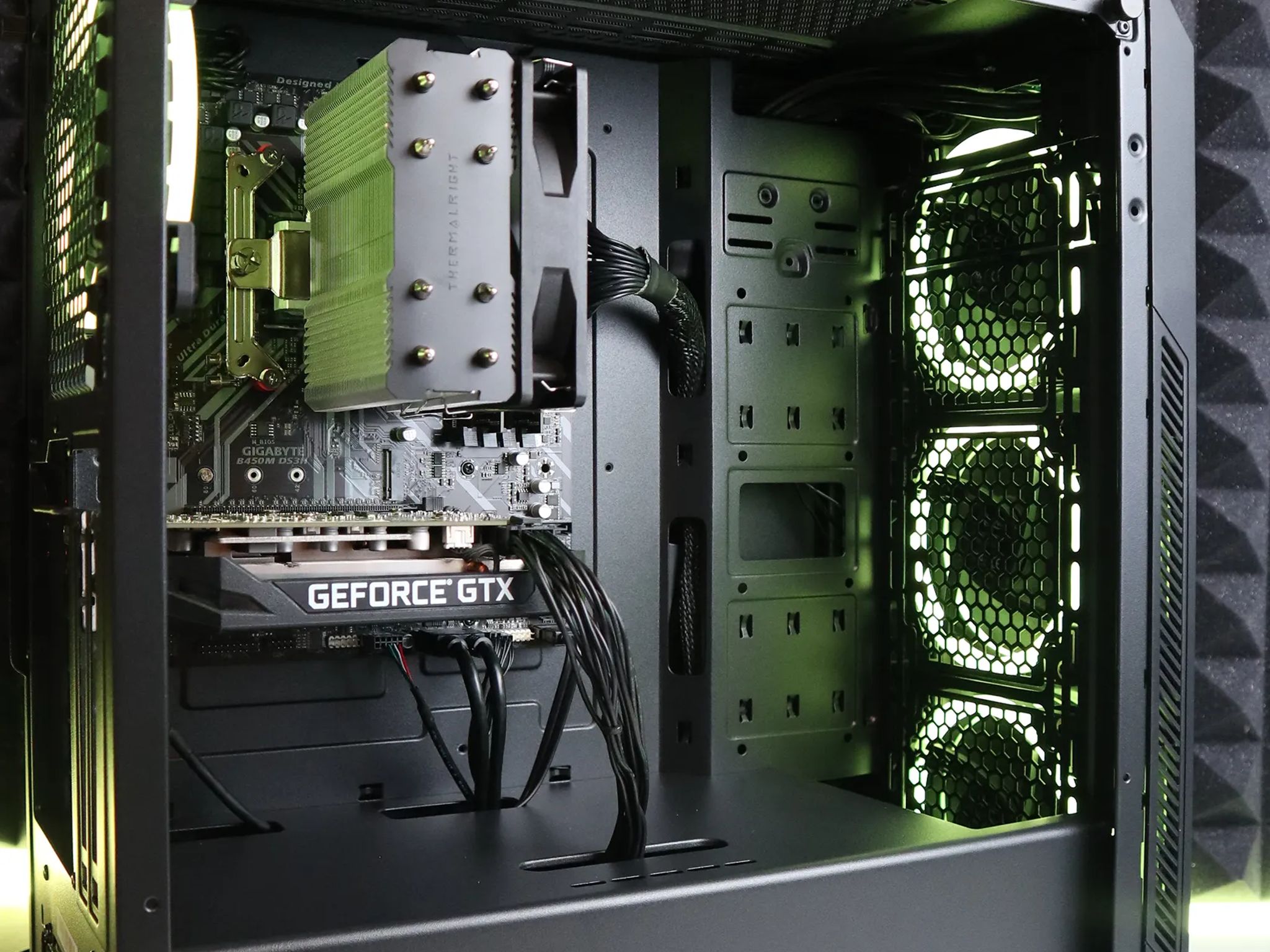 Edge | Ryzen 5 1600/GTX 1660S Gaming PC