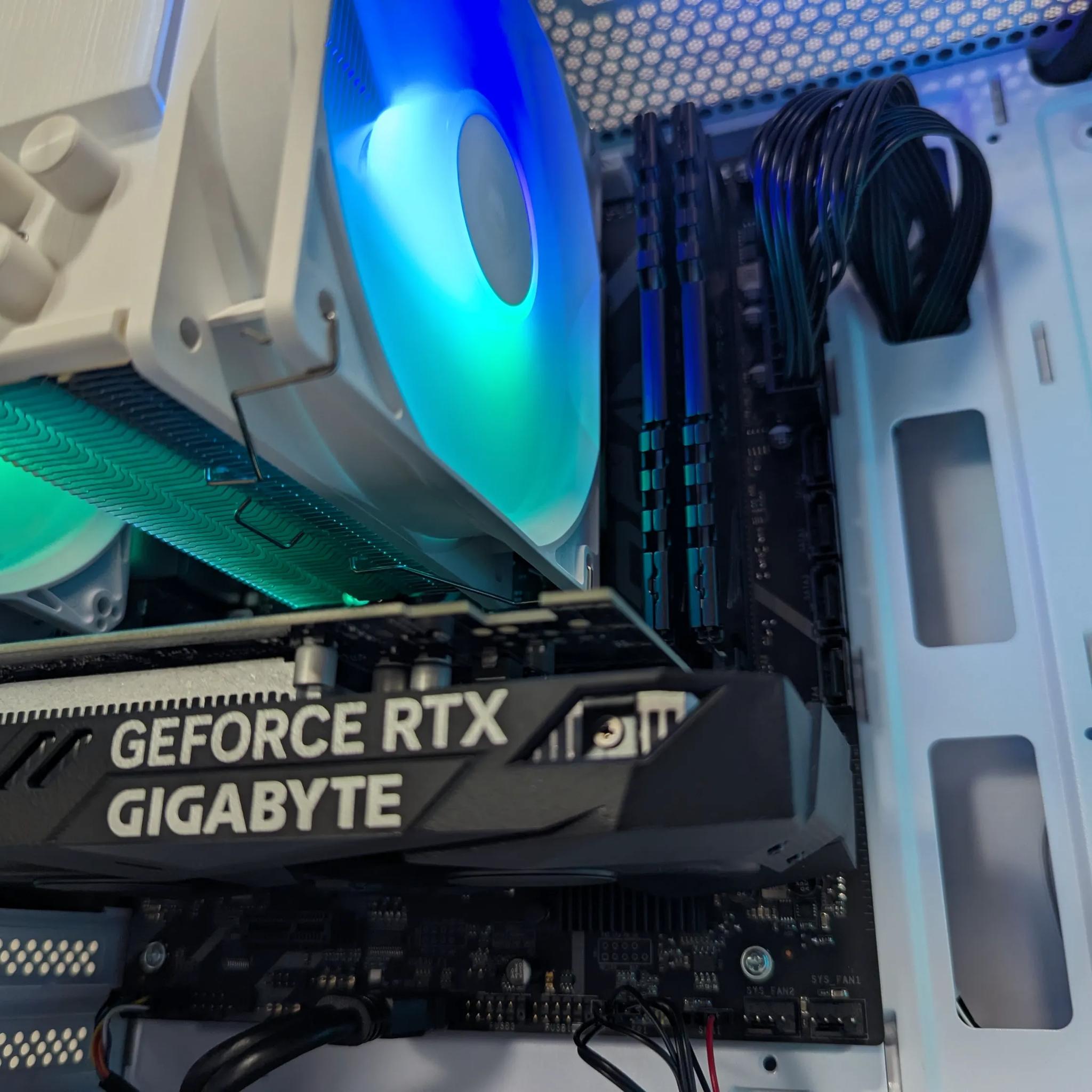 🎥Streamer Budget Series🎮 Ryzen 5 3600 ⚪ RTX 3050 ⚪ 16GB DDR4 ⚪ 512 GB M.2 ⚪ (Staple Build-White)