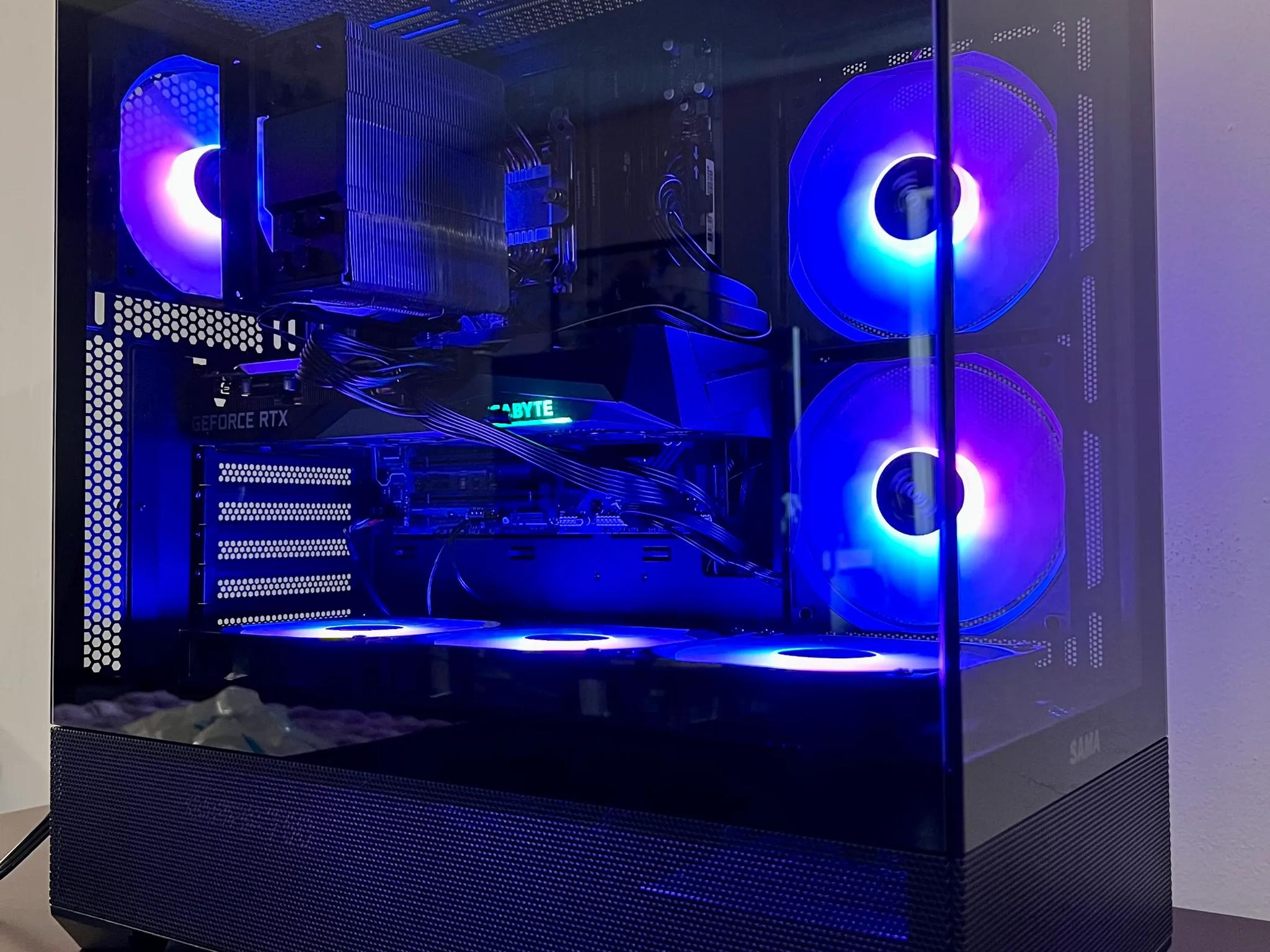 Copy of GOTEL Drag Race PC (Black Case Only)