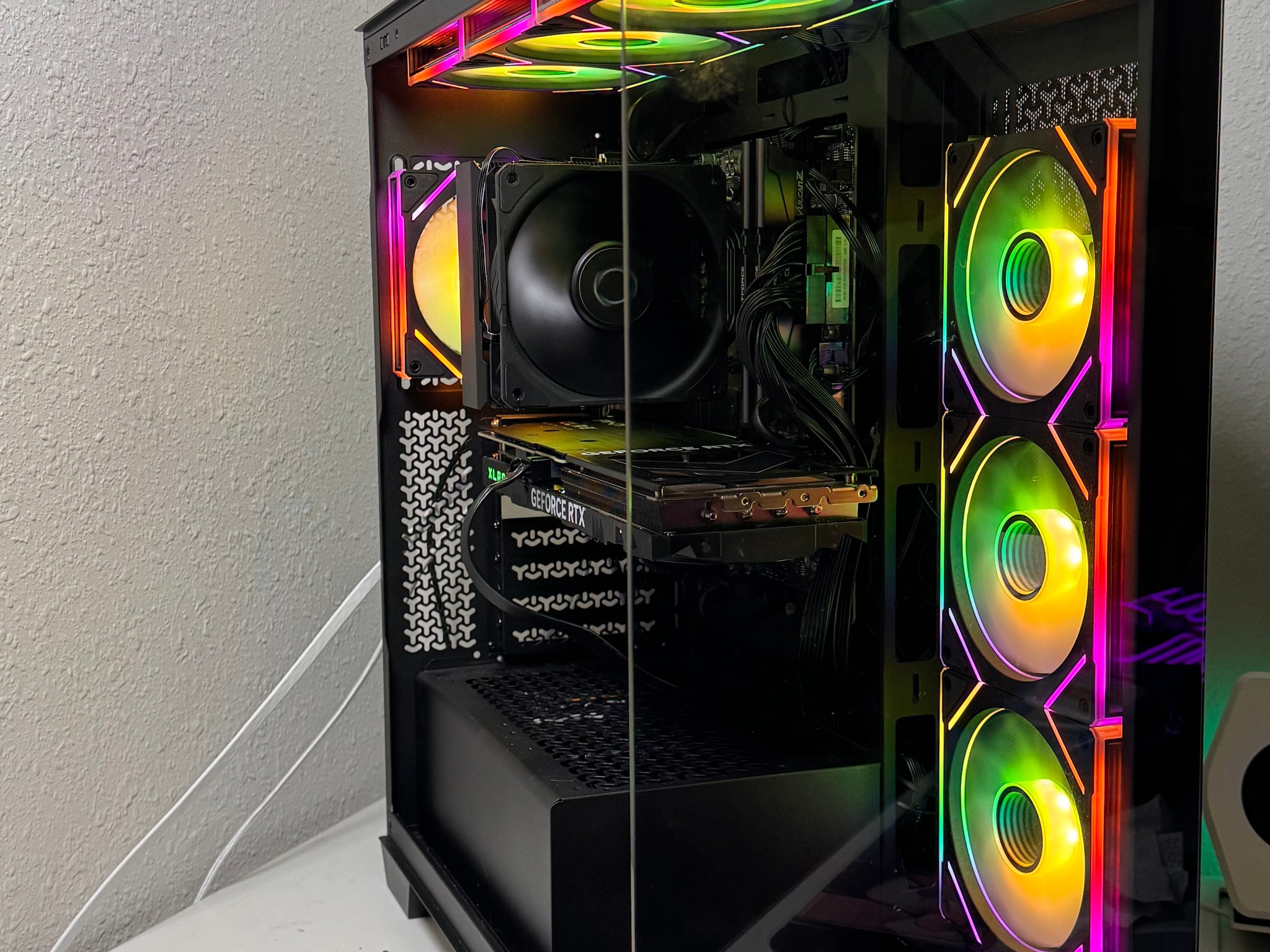 💻🔥 Custom Gaming PC – Ryzen 5  / PNY 4070 / 16GB-3200Mhz RAM 🔥💻