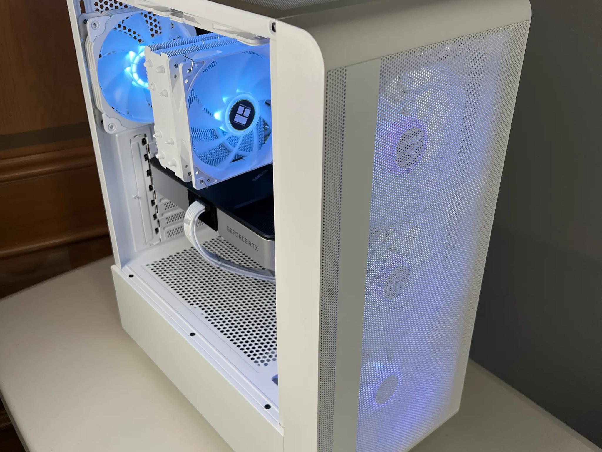 Mid Range White Gaming PC (i5-12400 + RTX 3060Ti)