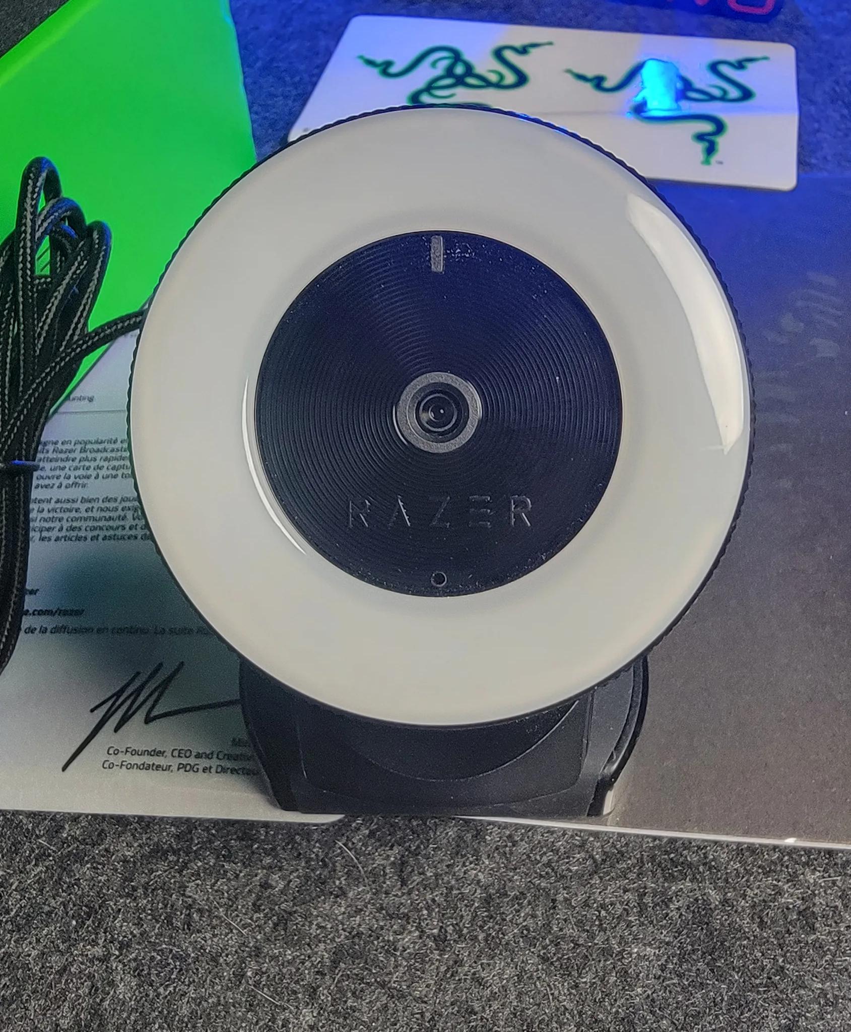 Razer - Kiyo 1920 x 1080 Webcam with Adjustable Ring Light - Black
