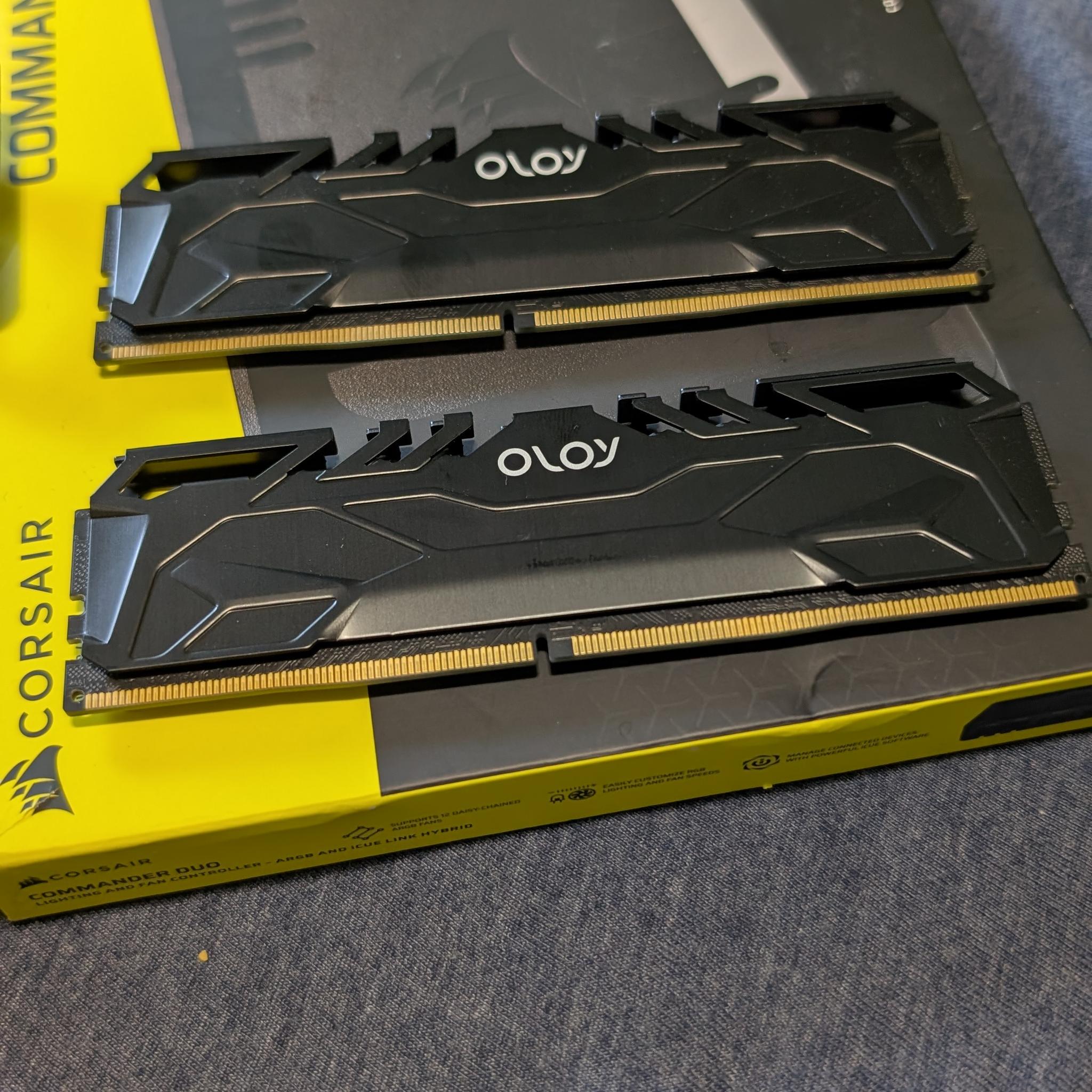 Oloy 16gb ddr4 ram (2x8)