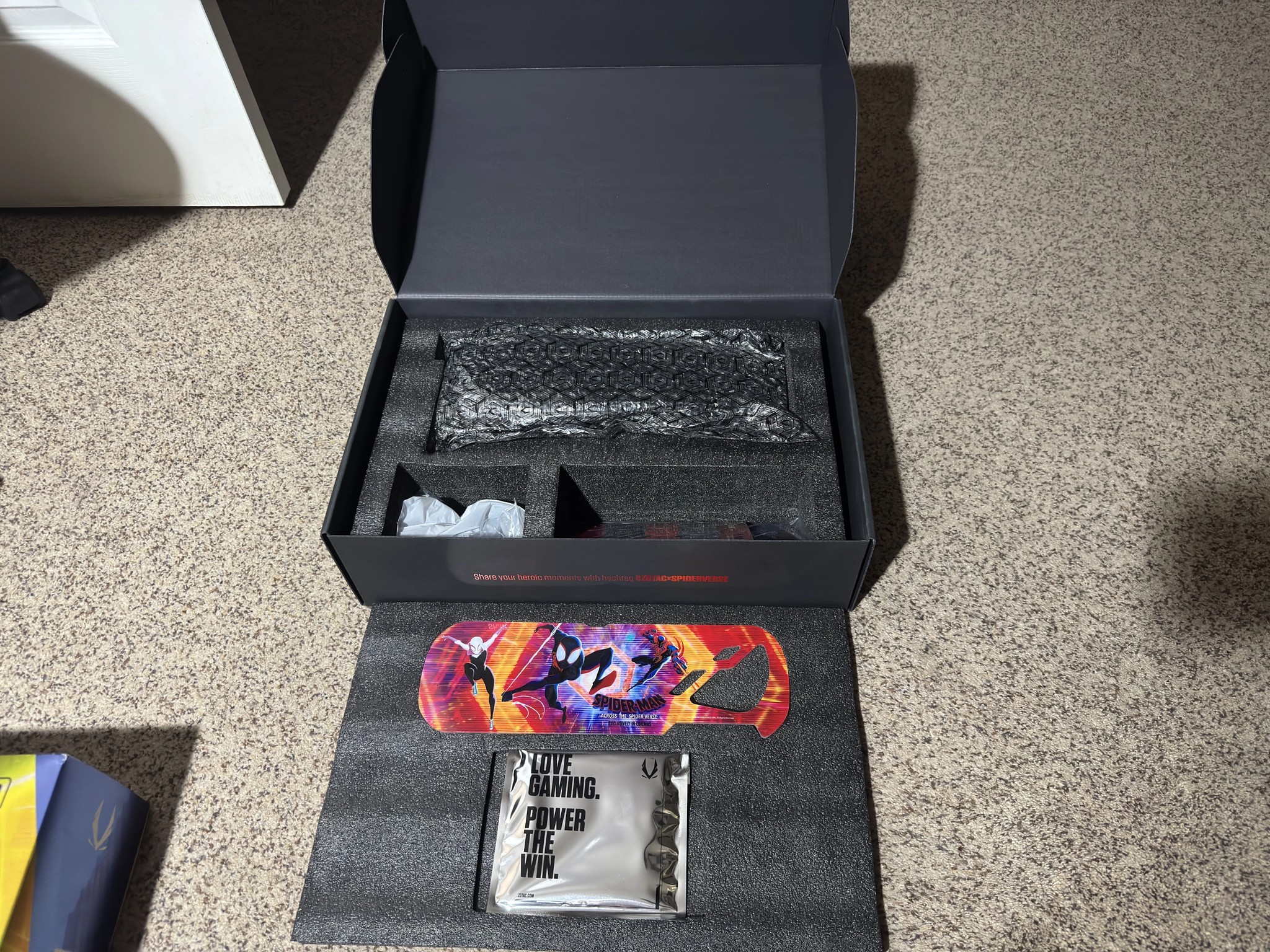 Spiderman Edition - ZOTAC GAMING GeForce RTX 4070 Ti AMP Extreme AIRO - OPEN BOX - Rare