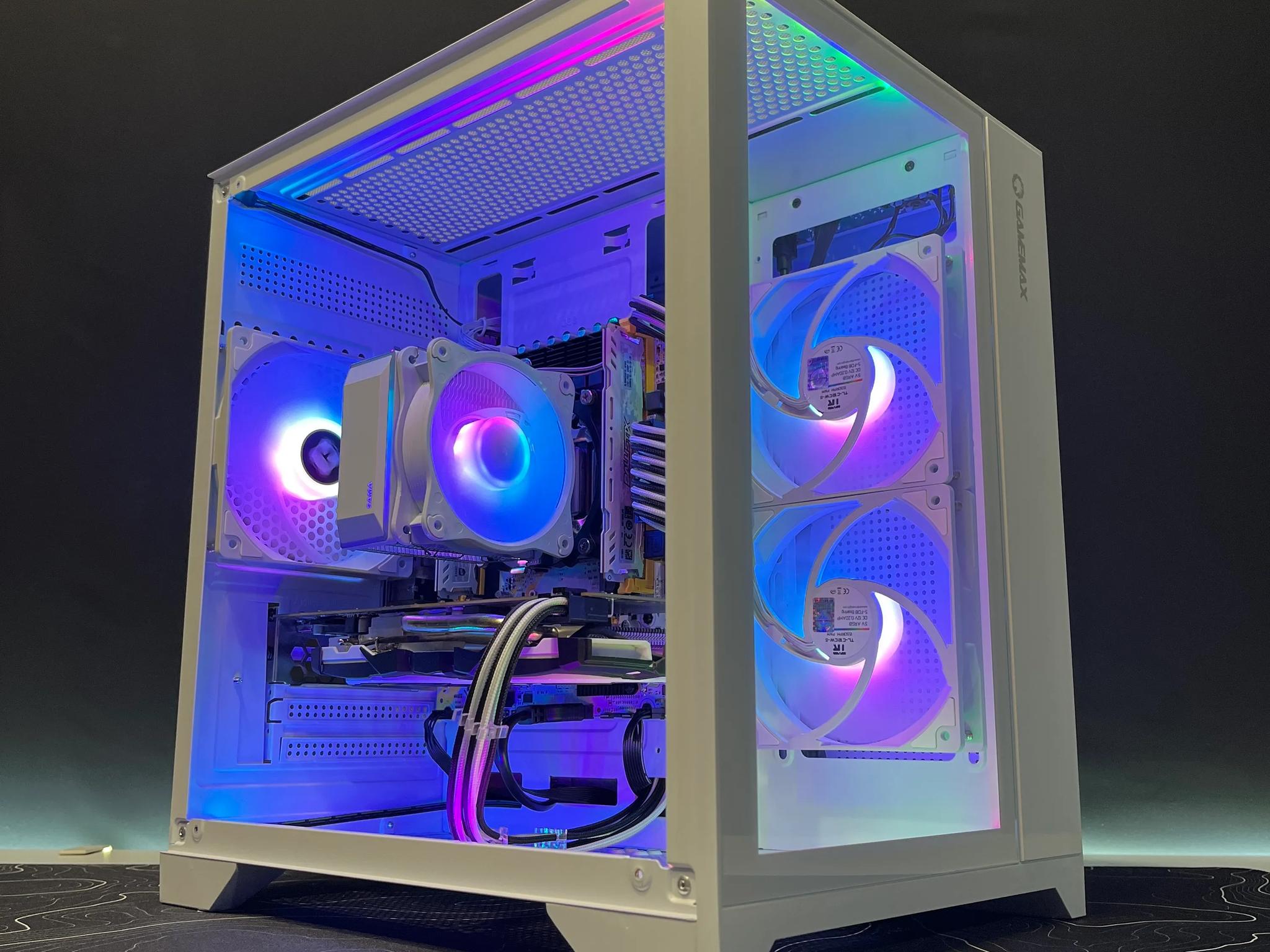 ⬜ White and RGB Gaming PC | Intel Xeon E5-2670 v3 & RX 570