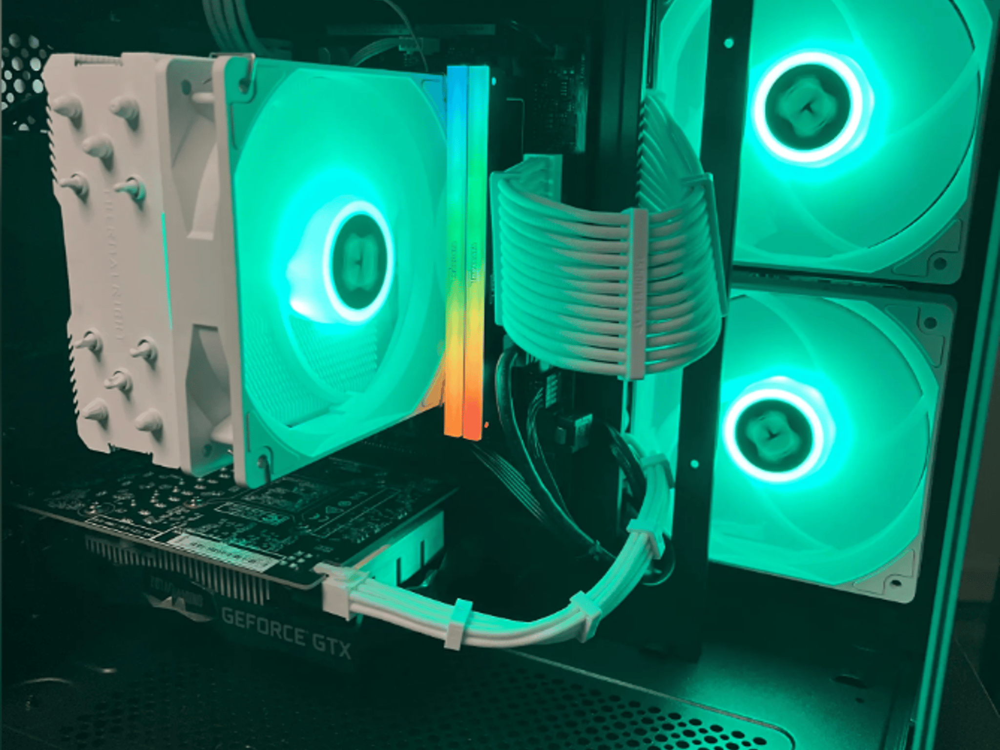 Intel i5 9500 |GTX 1650 Super | 16 GB DDR4 RAM