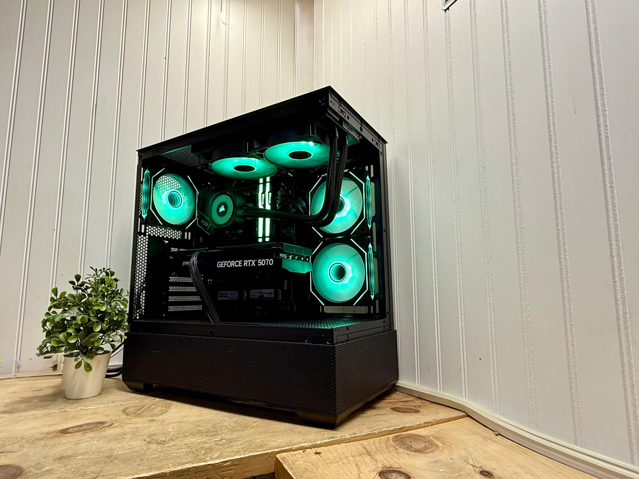 BLACK FRIDAY WEEK 1 DARK FORCE 13700kf/5070/32g ddr5/2TB NVME+2TB SSD/750watt psu/240mm AIO