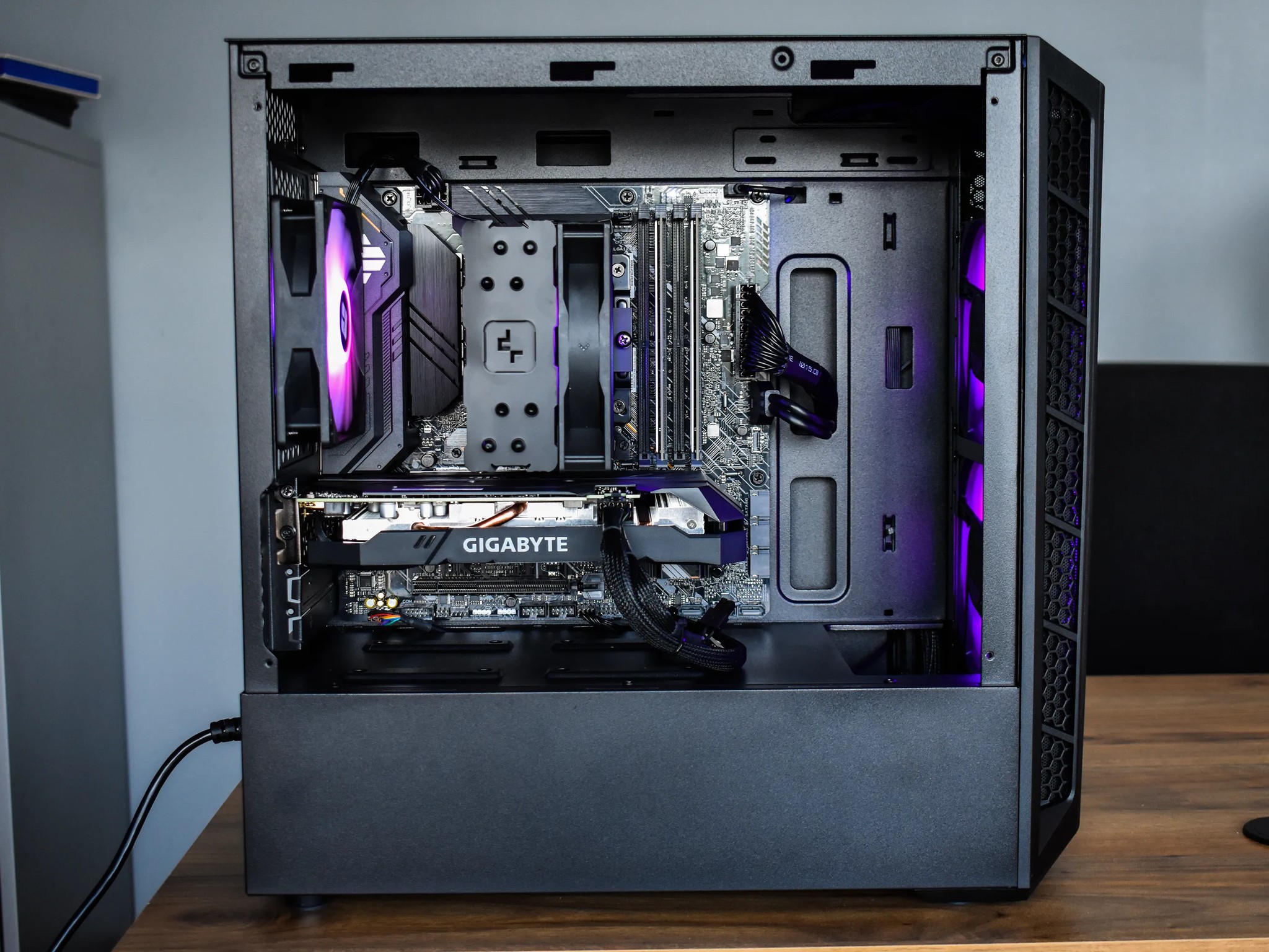 Starter Gaming PC i3 10100 / RTX 2060