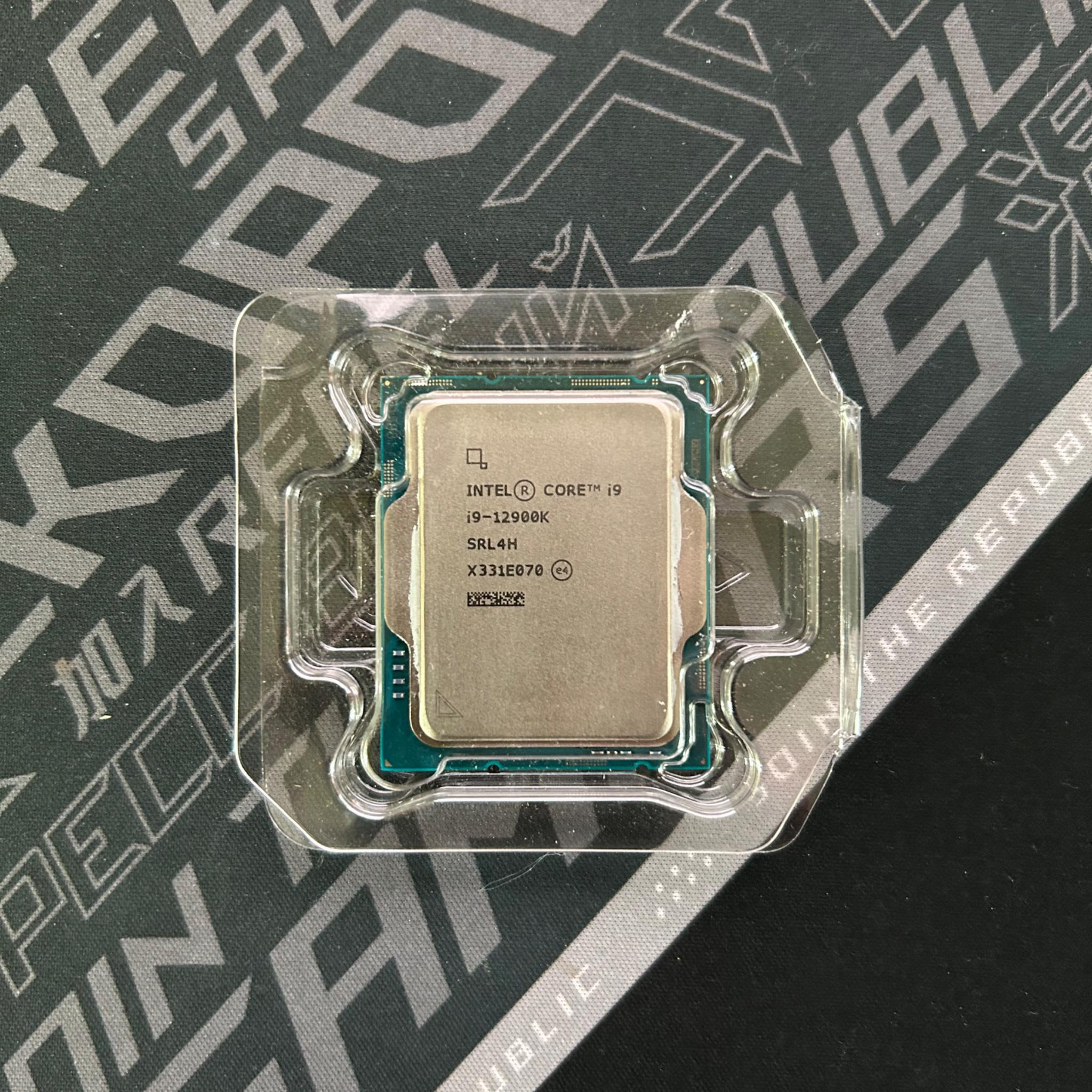 Intel i9 12900K