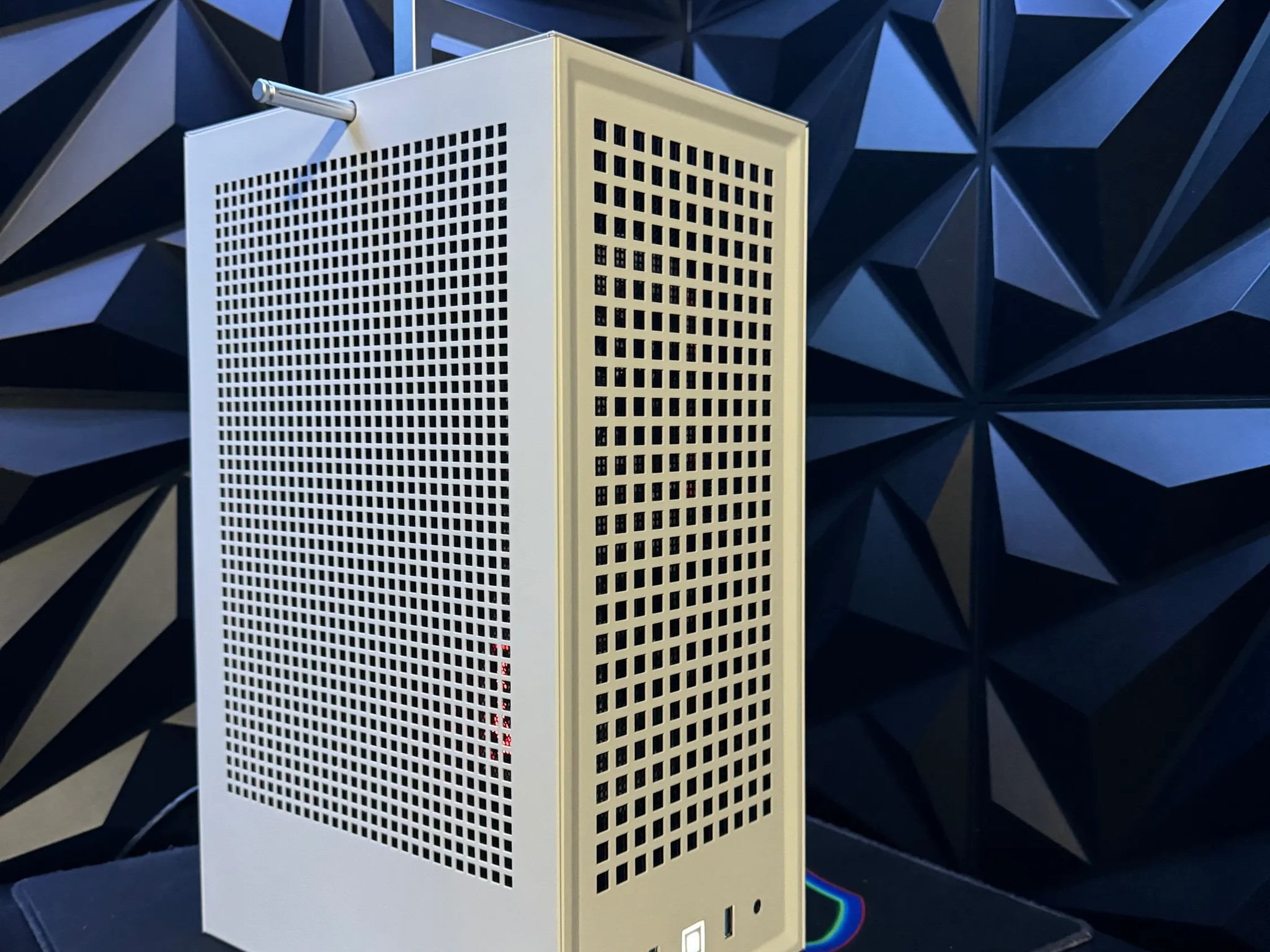 ⚡🏢🏃Power Tower GO⚡🏢🏃 Intel i9| GTX 1080Ti | 32 GB DDR4| 1 TB NVME| 4 TB HDD|