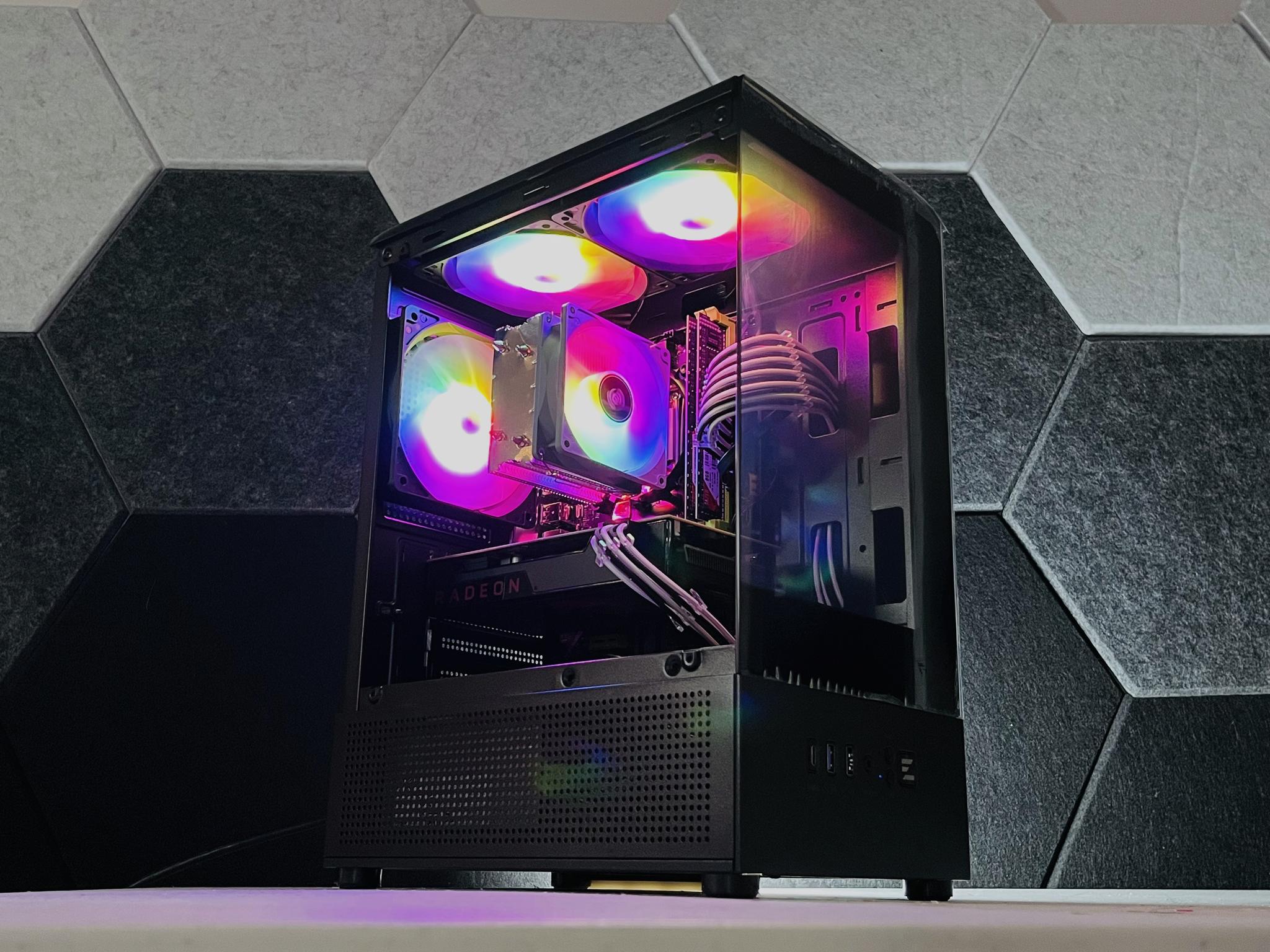 i7🚨Compact Budget Gaming PC |⚙️RX580 | RGB✨ |
