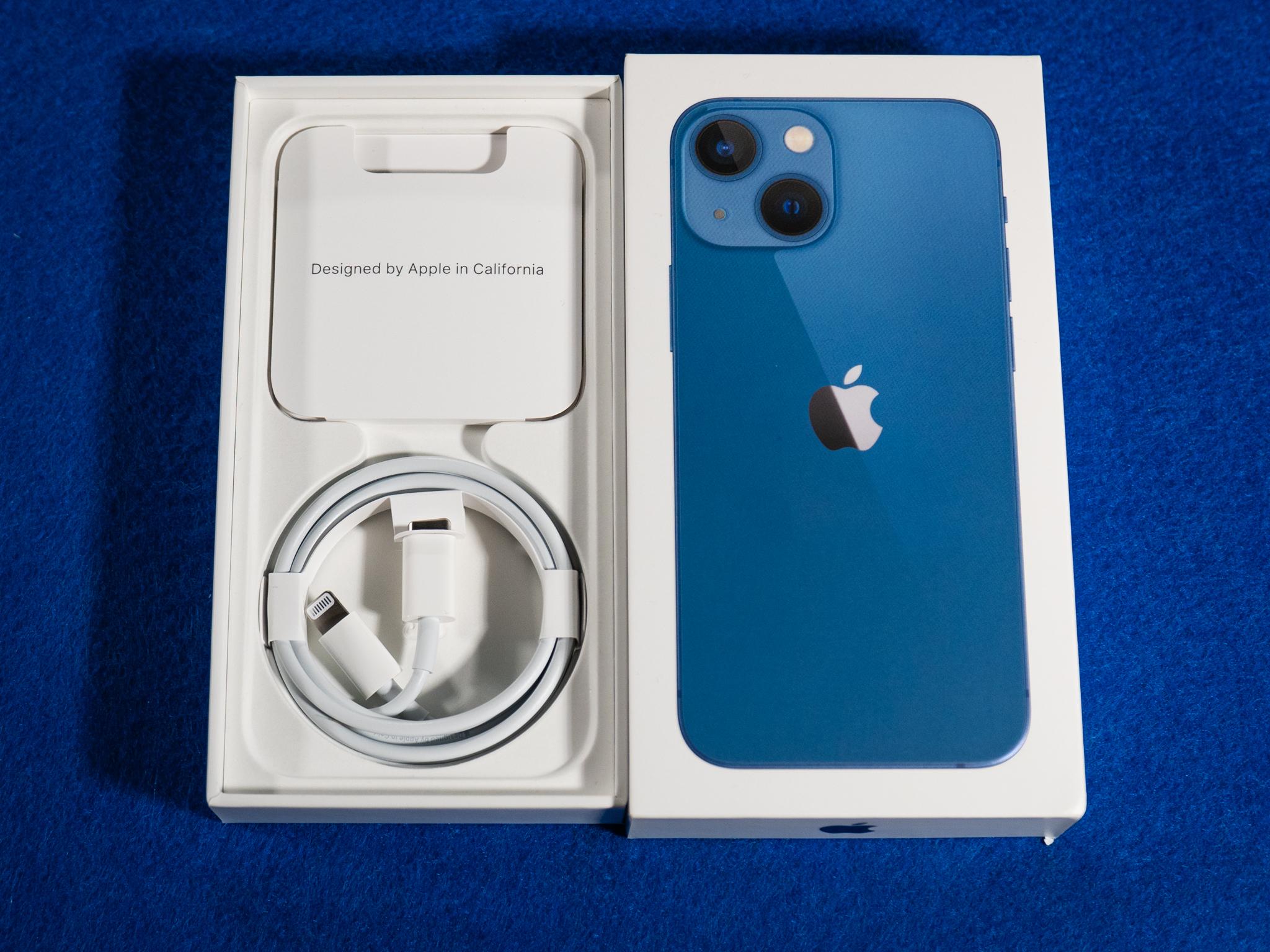 Apple iPhone 13 mini - 128 GB - Blue (Verizon) with Cases and Screen Protectors