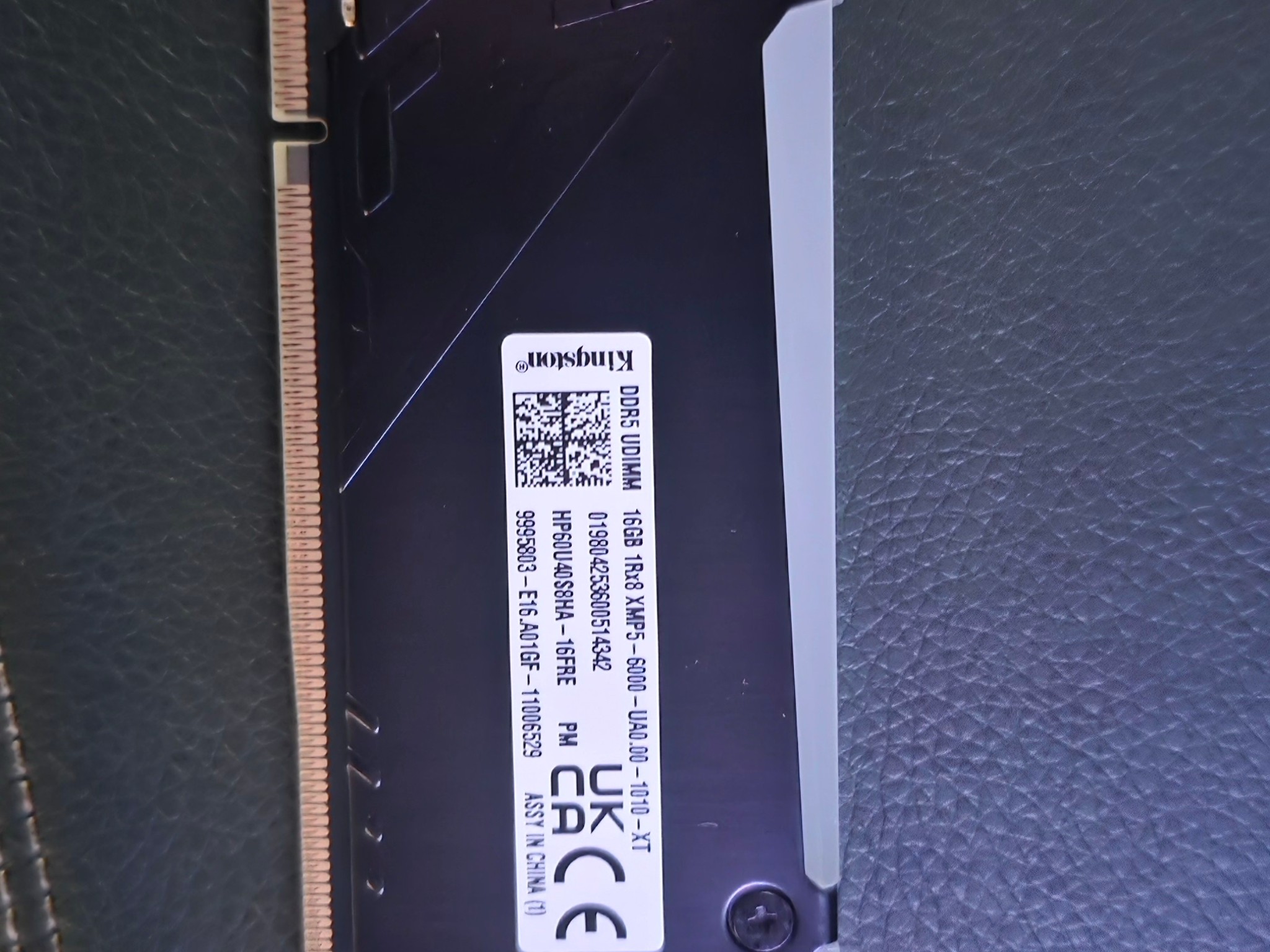 64GB DDR5 6000MHZ (16Gx4) - Kingston Fury RGB