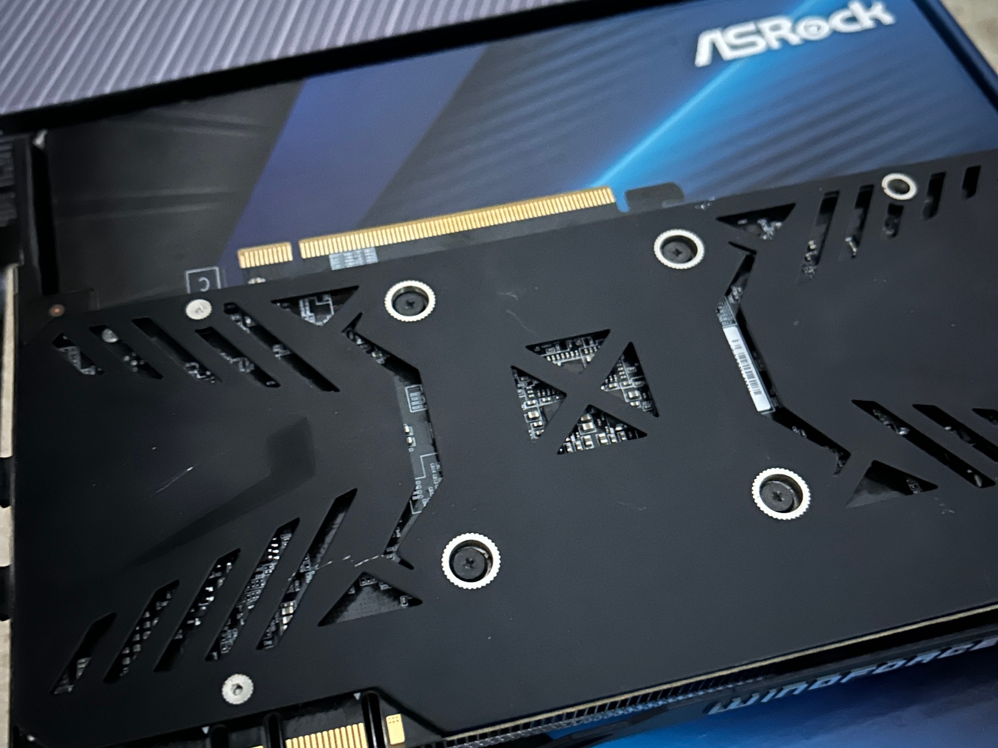 Nvidia GTX 980Ti Gigabyte Windforce (has issue)