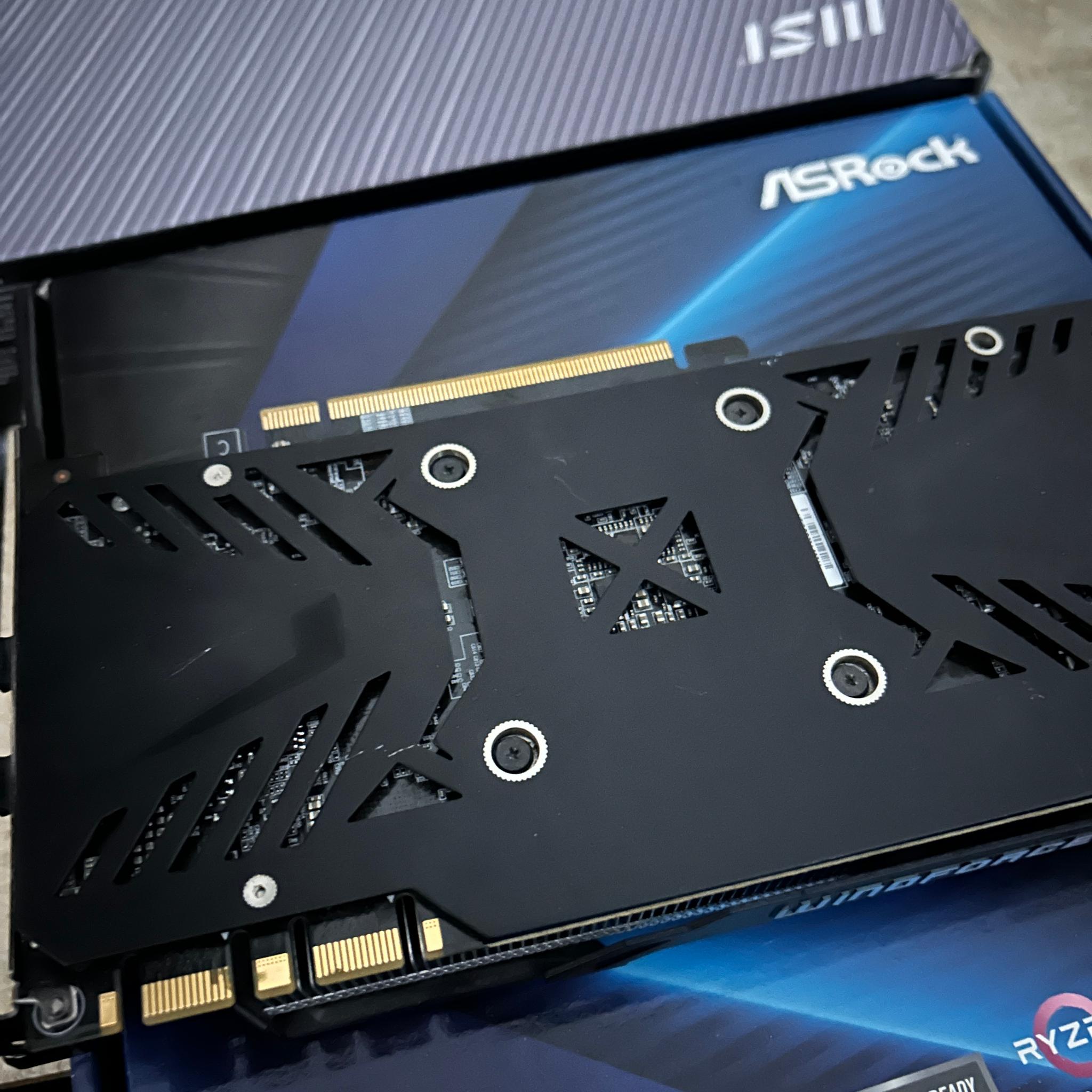 Nvidia GTX 980Ti Gigabyte Windforce (has issue)