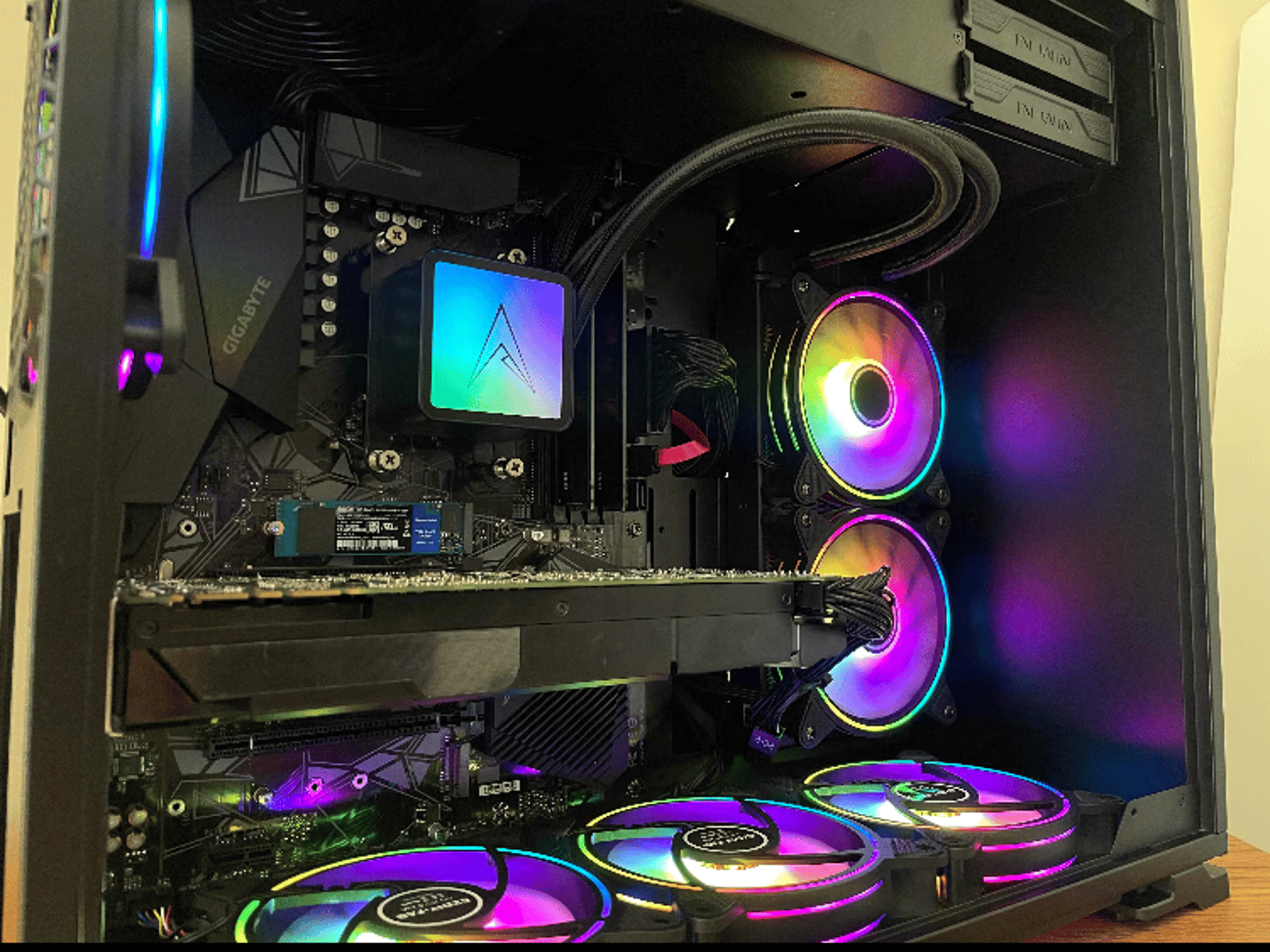 Saleen / Ryzen 5 1600AF, Gtx 1070 8gb