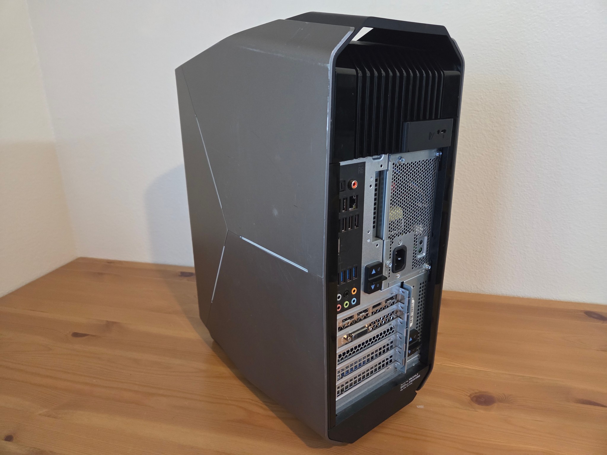 Budget Gaming Done Right! #8 | i7 7700, GTX 1070, 16GB Ram, Windows 11