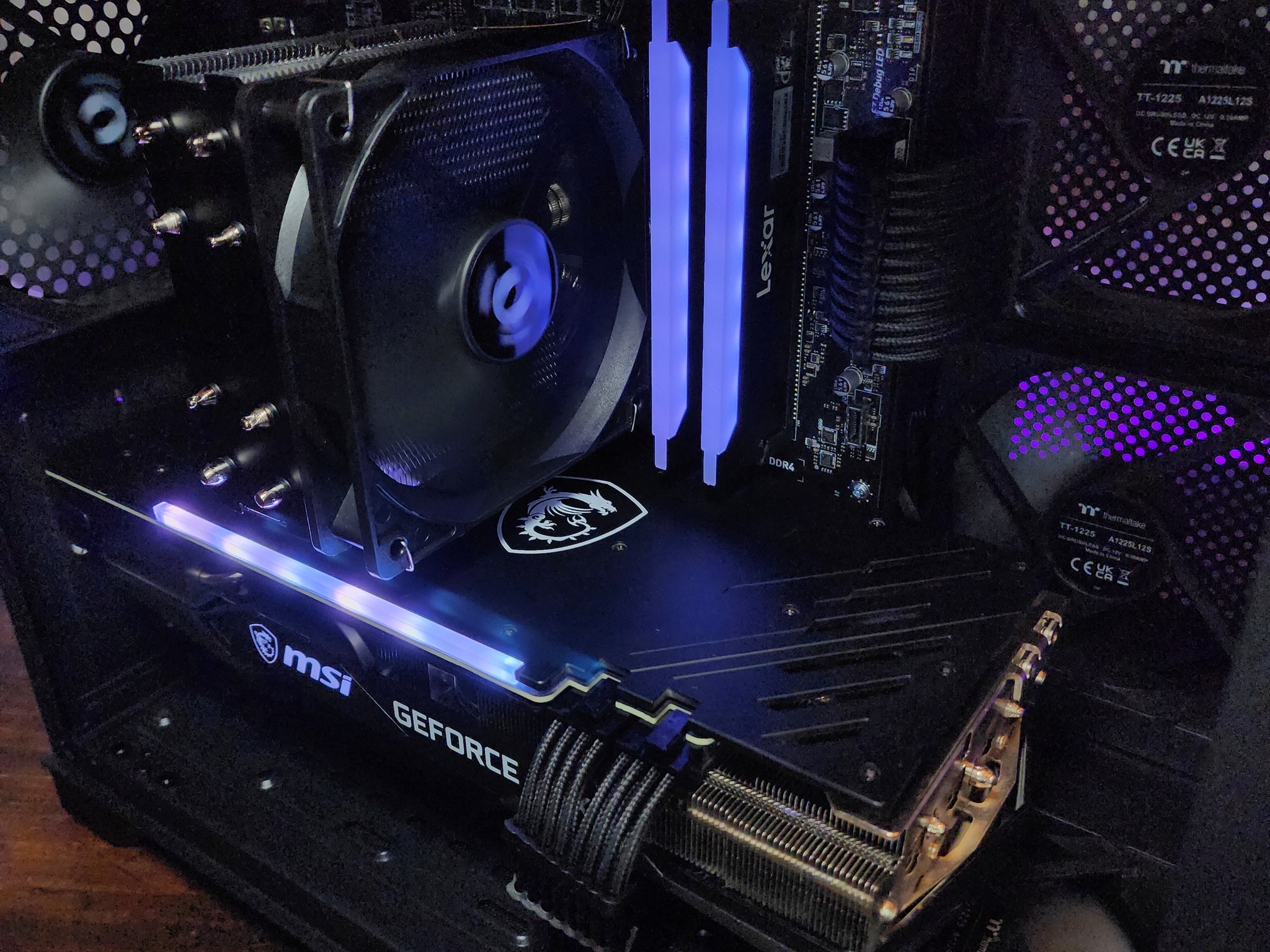 💙🖤 RTX 3070 // Core i5 12400F // 16GB 3600MHz // 1TB NVMe Gen 3