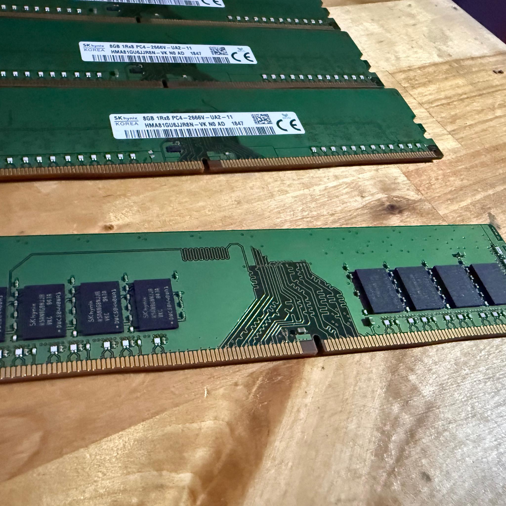 32GB DDR4 (4 x 8GB) High Quality SK Hynix 2666 PC4 DIMM (4)