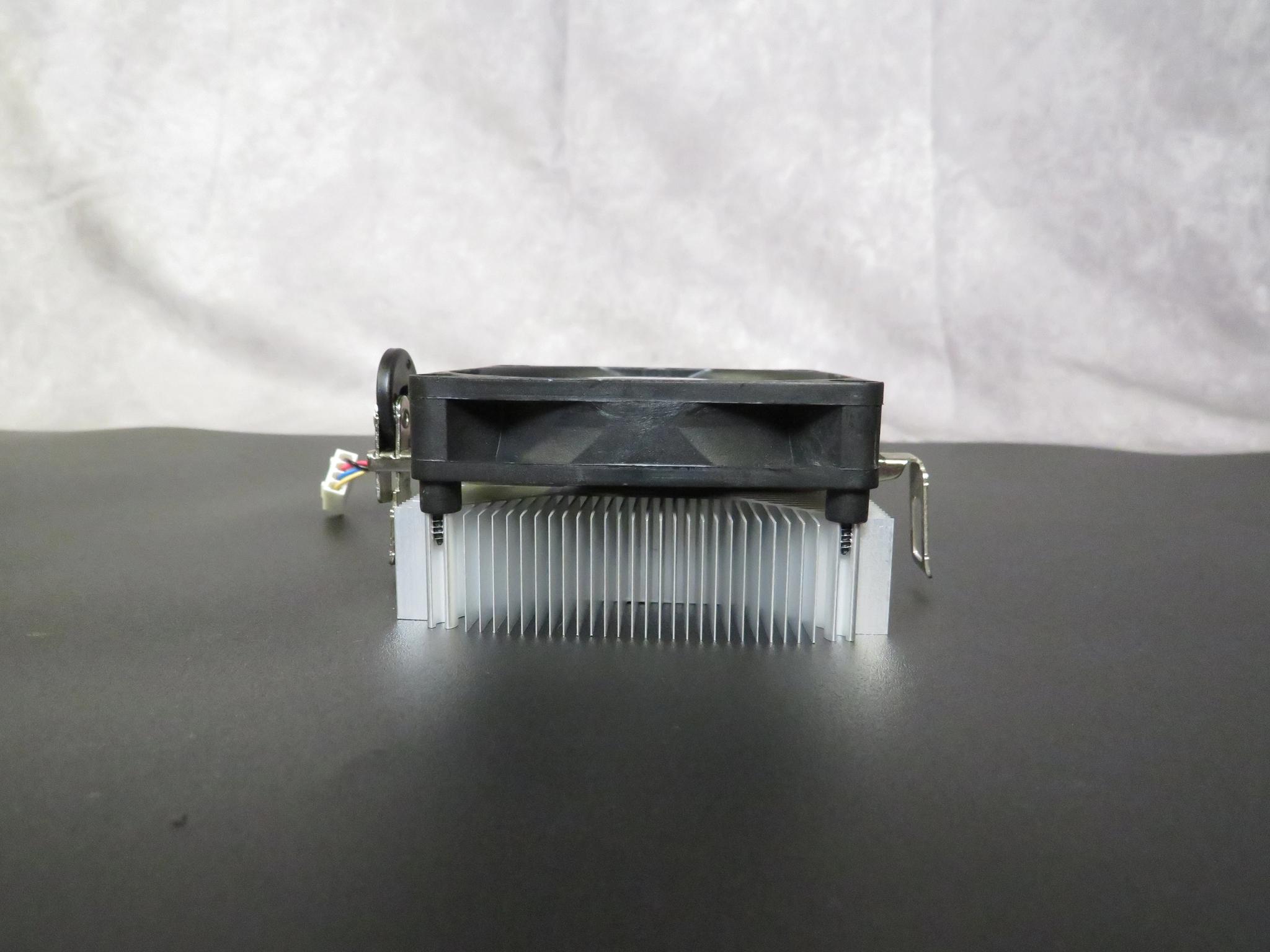 AMD Athlon 200GE w/ cooler