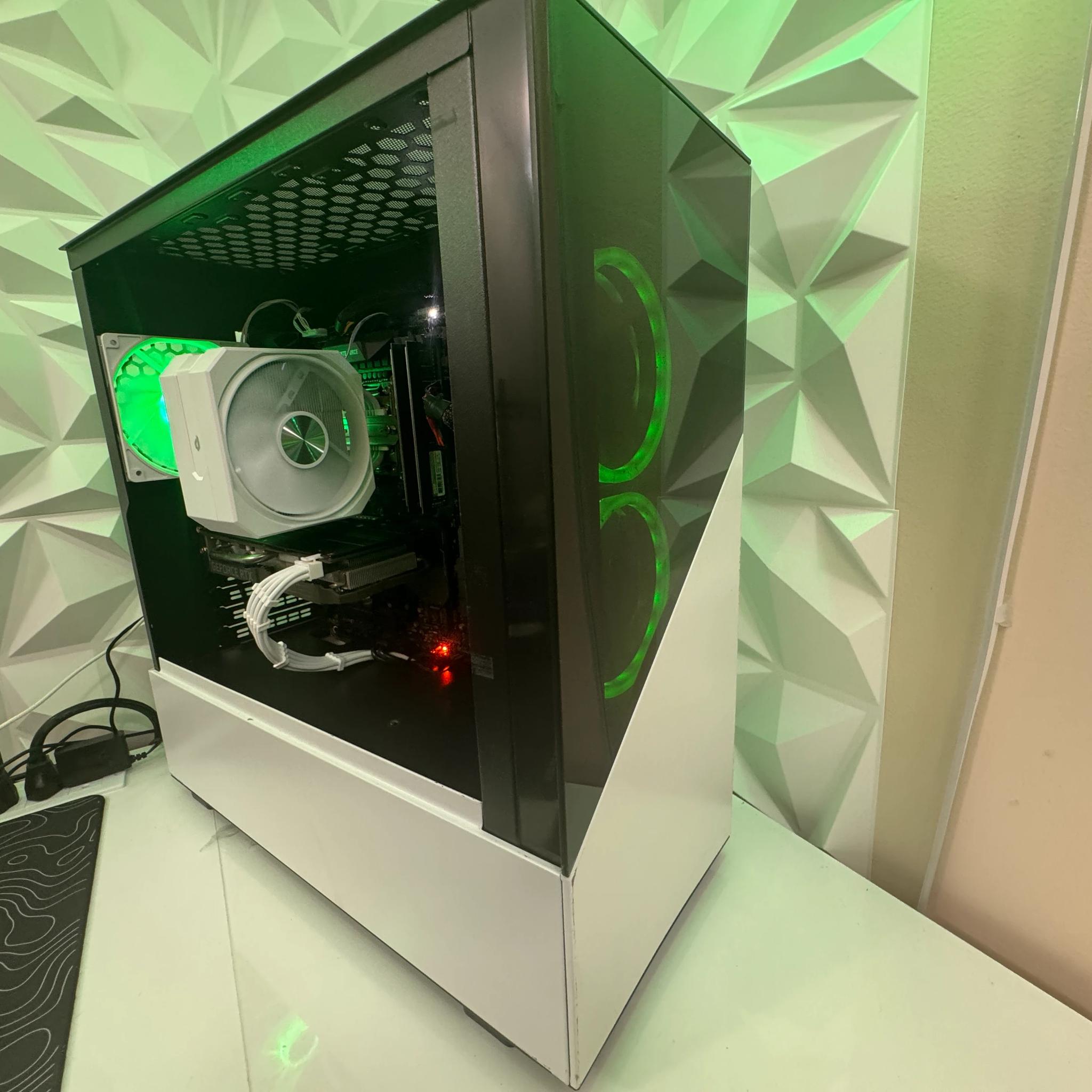 ⚪️ Clean White RTX 2060 Super 8GB + intel i7 Gaming PC | 32GB DDR4 RAM | 512GB M.2 SSD |