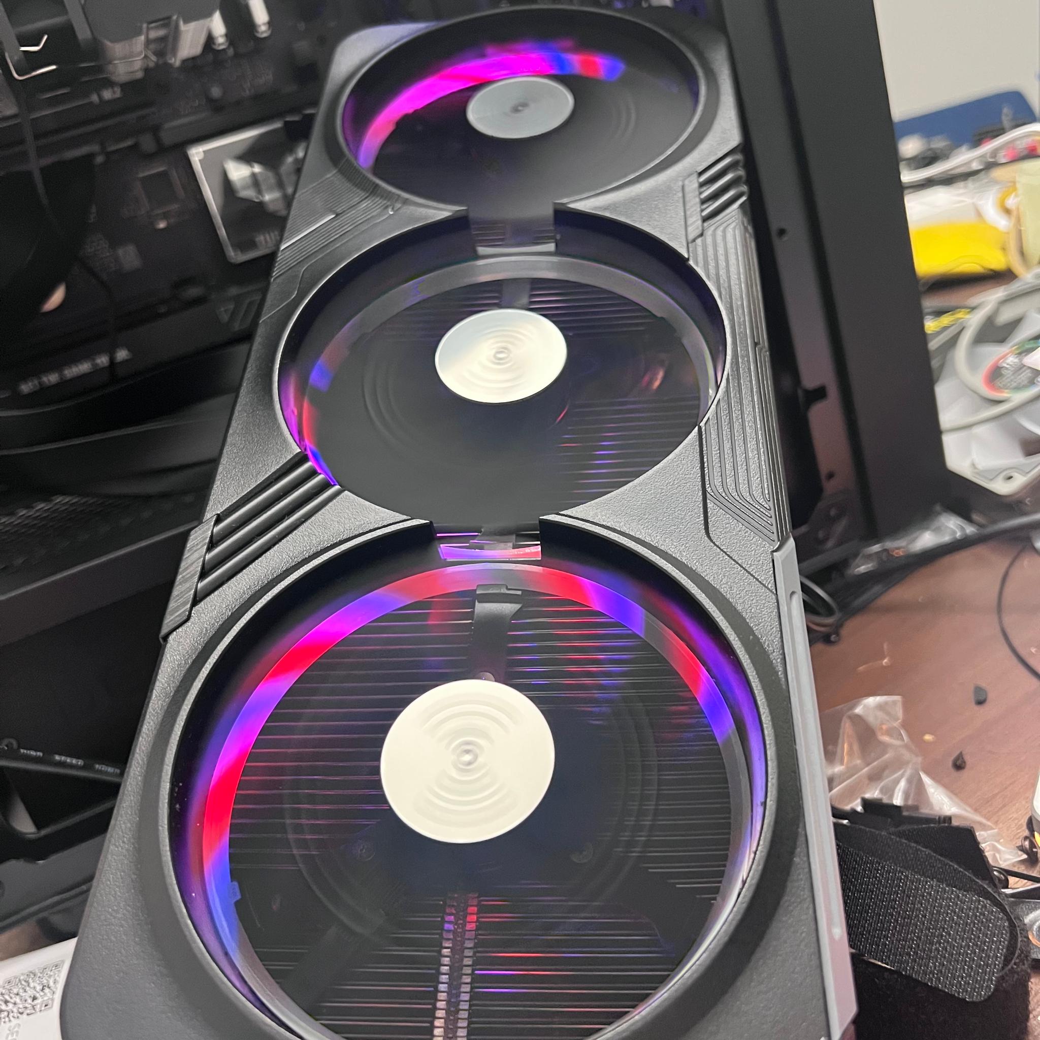 Gigabyte GAMING OC GeForce RTX 4080 with RGB Fans