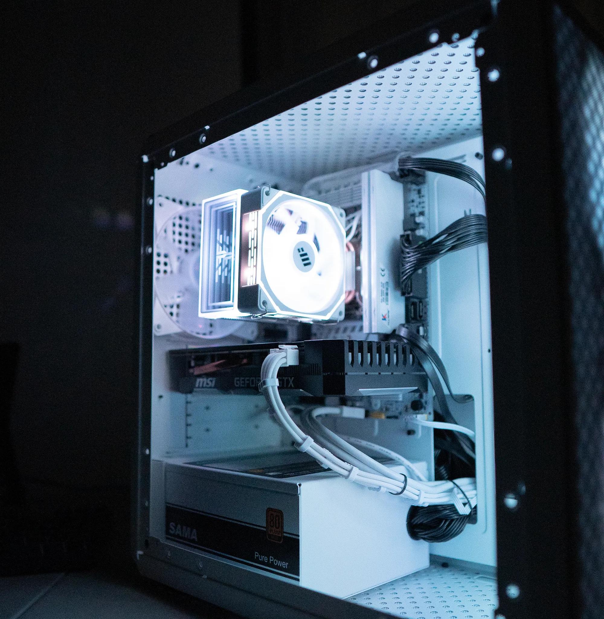 🌨🌨 | GTX 1660 Ti 6GB OC | INTEL XEON E5-2630 V4 | 16GB RAM | 750GB (SSD + HDD) | Arctic Snow 4.0