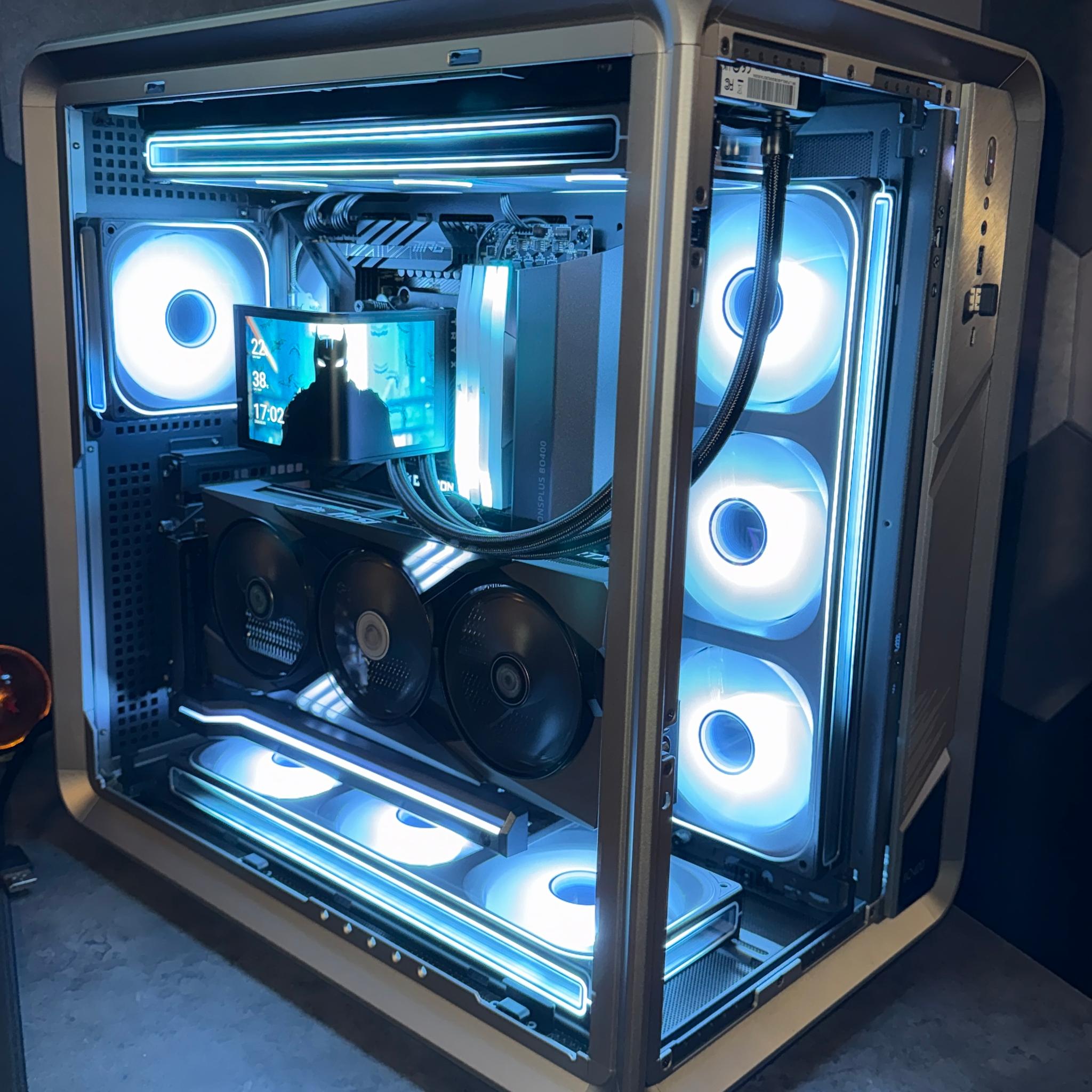 Custom MSI PRO Gaming PC|MSI RTX 5080 Gaming Trio|Ryzen 7 9800X3D|MSI 1250W PSU|4TB Gen 4 NVME SSD|