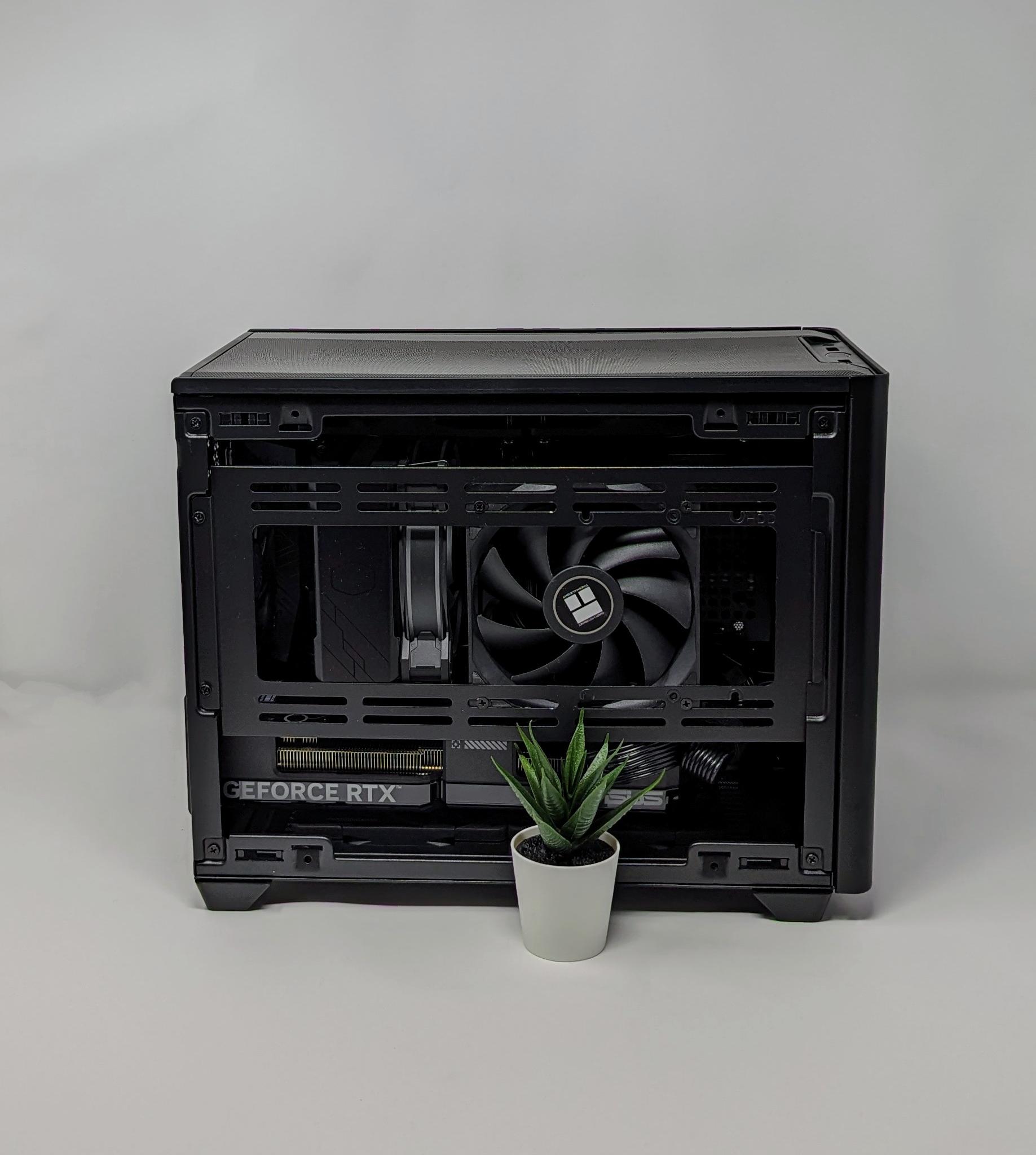 Minimalist Power ITX | RTX 4070 | Intel i5-12600K | 32gb RAM | 4TB Gen 4 NVMe SSD