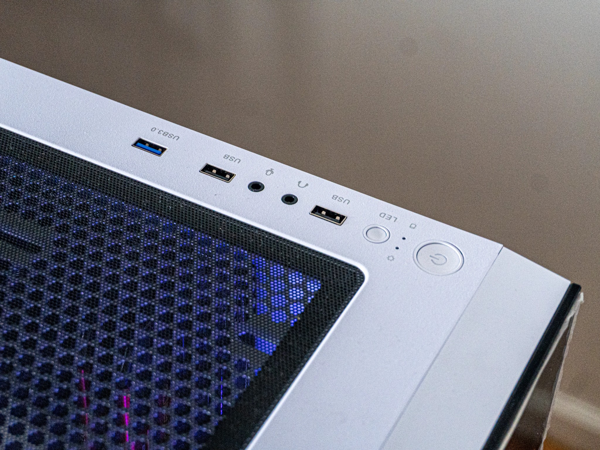 Budget 1080p Gaming PC – i7-4790K + GTX 970 | 16GB Ram | 3.5 TB Storage