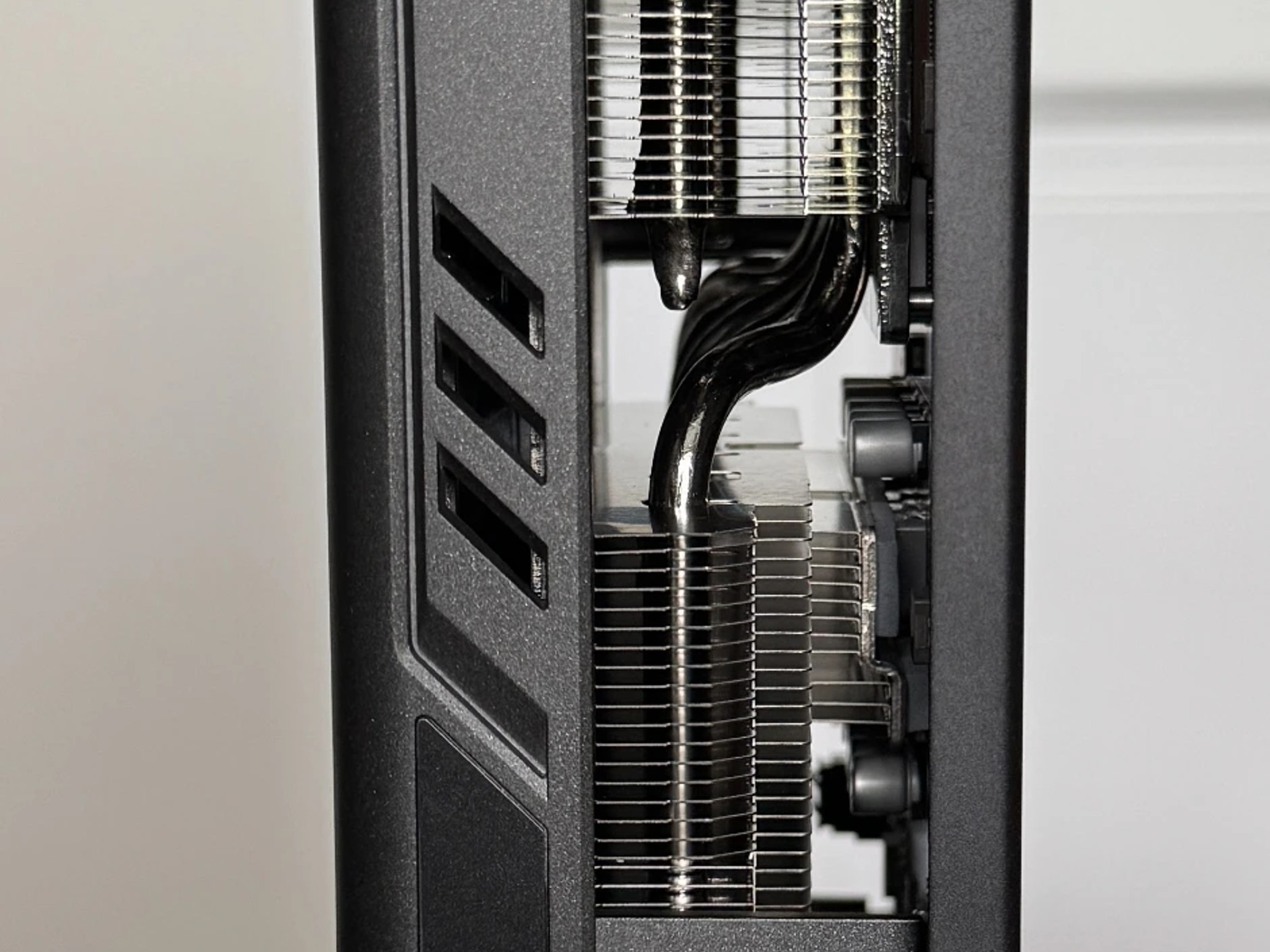 ASUS ROG Strix GeForce RTX 4070 SUPER 12GB GDDR6X OC Edition (ROG-STRIX-RTX4070S-O12G-GAMING)